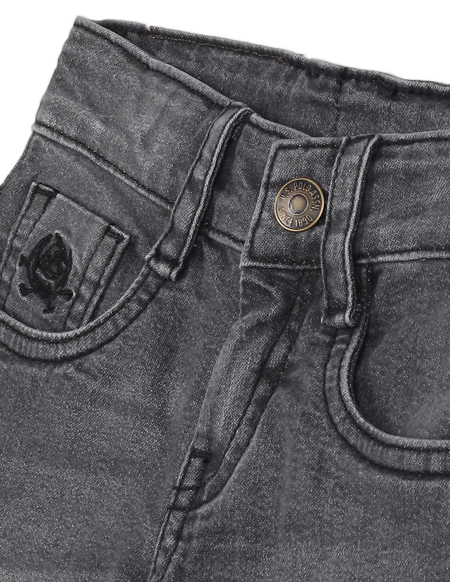 Boys Grey Mid Rise Slim Fit Stone Wash Shorts - Image 3