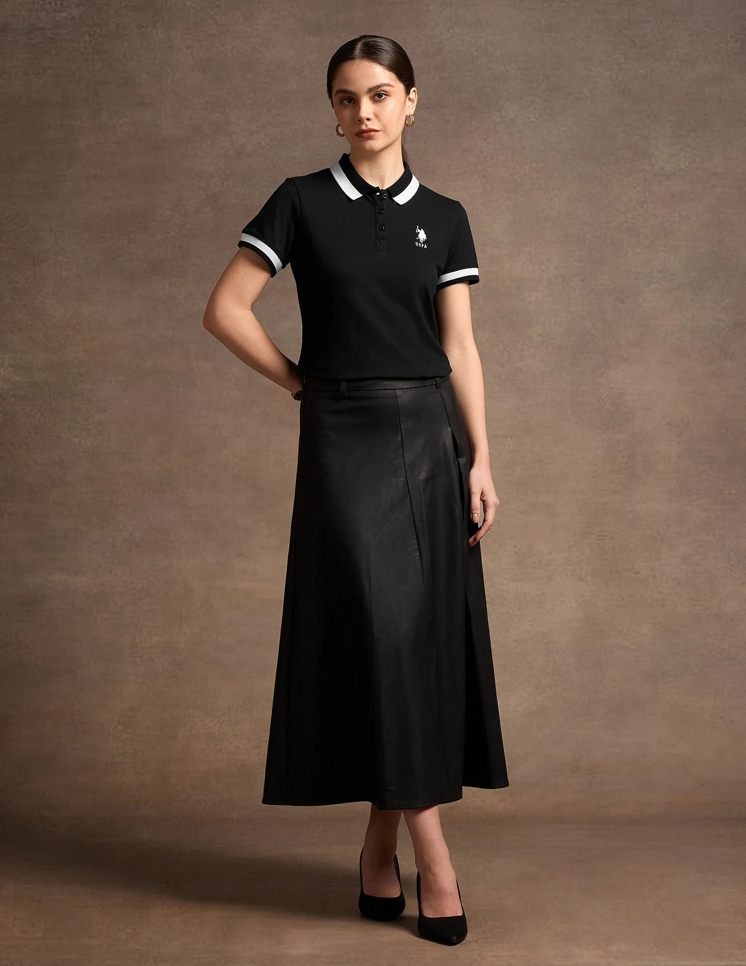 Broad Tipped Collar Solid Polo Shirt - Image 3