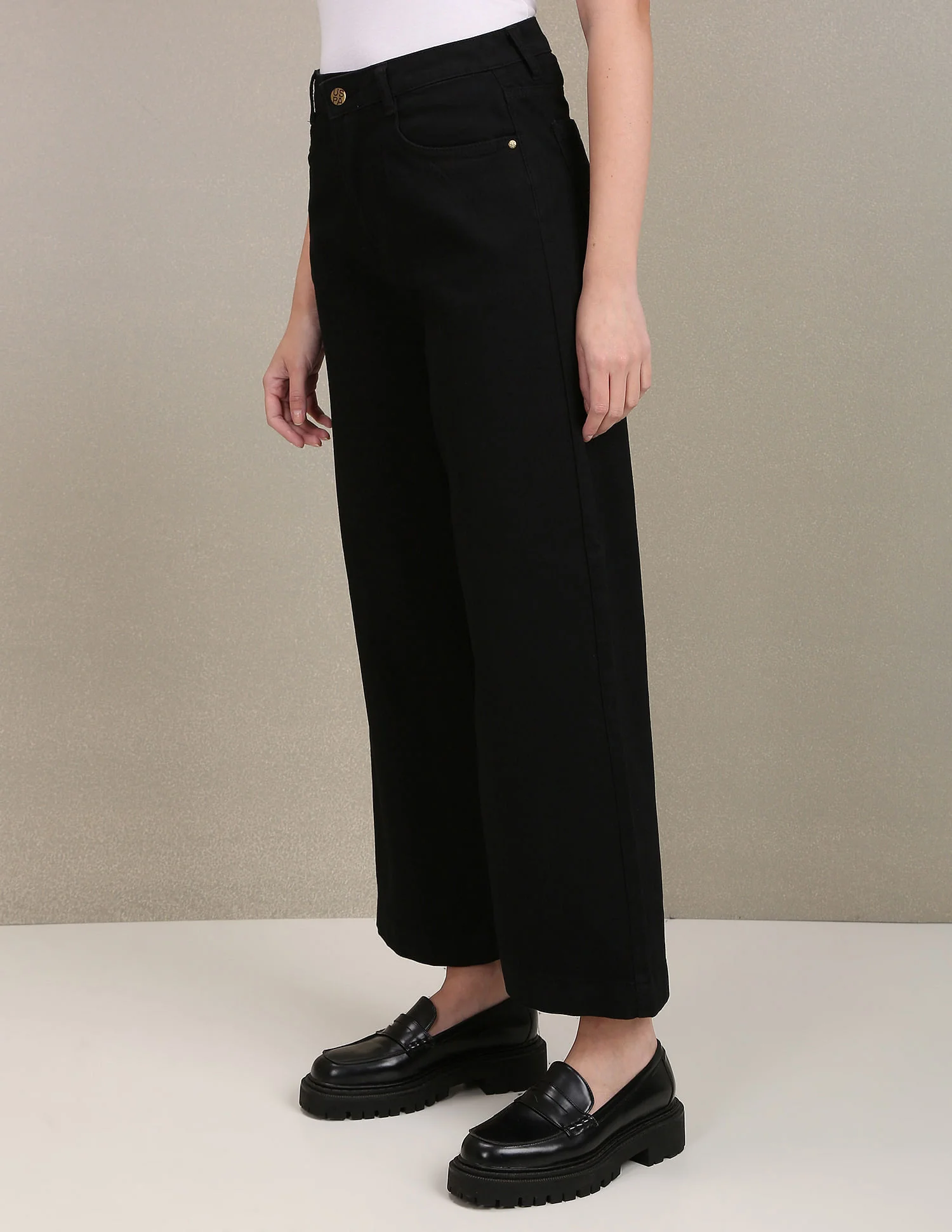Clean Look Flared Jeans - Image 4
