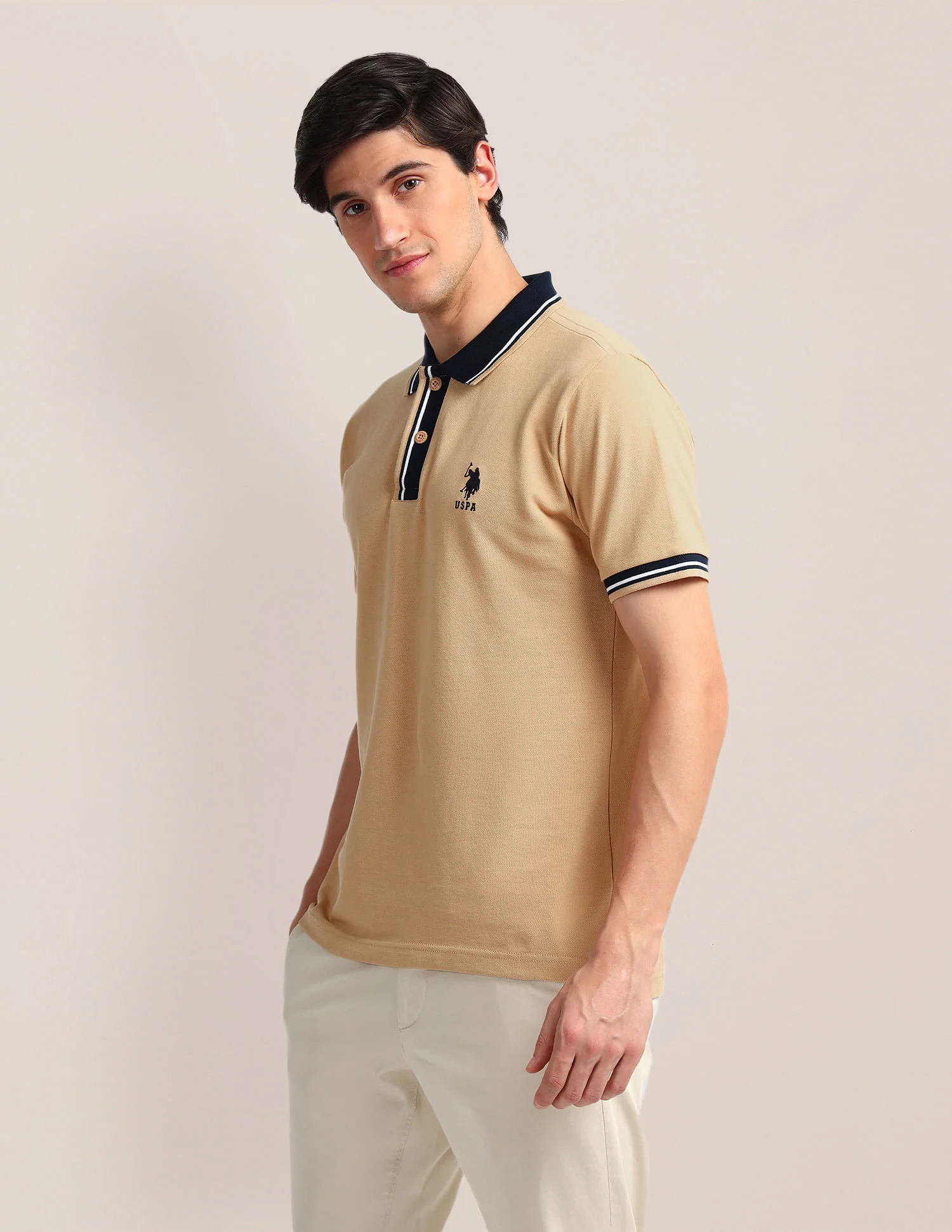 Contrast Collar Slim Polo Shirt - Image 4