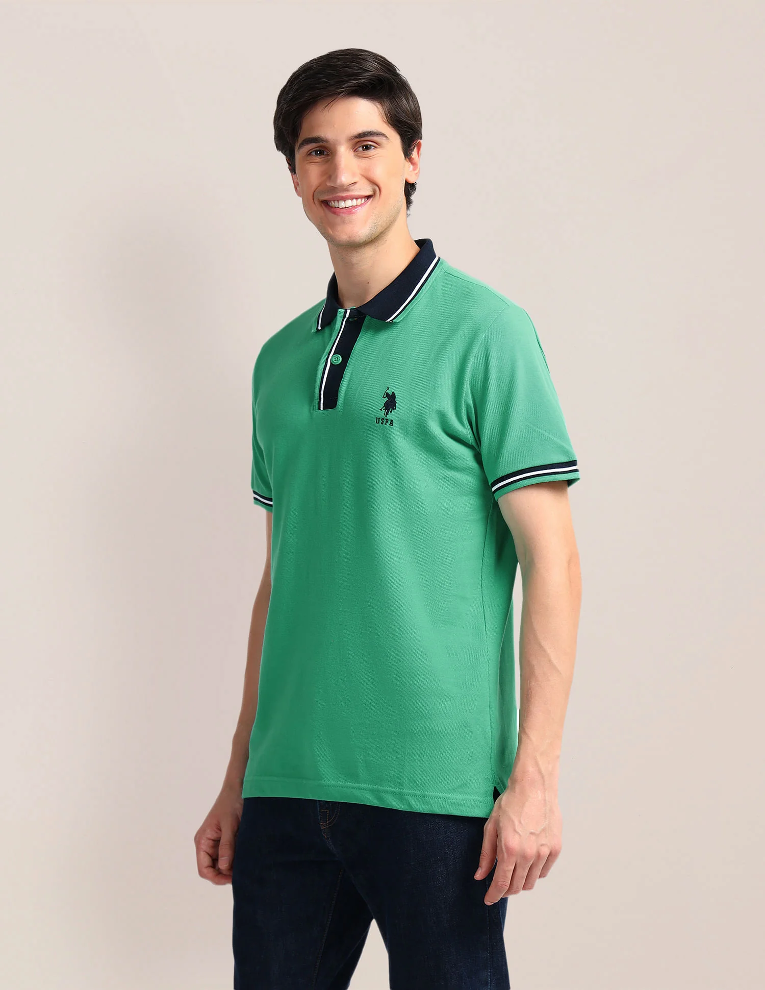 Contrast Collar Slim Polo Shirt - Image 4