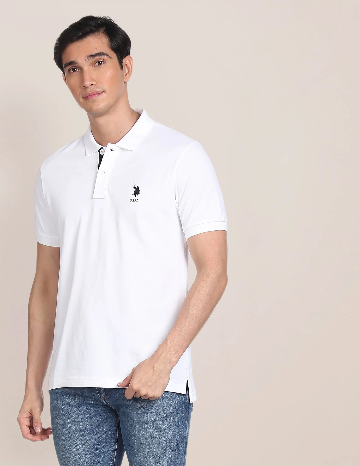 Contrast Placket Solid Polo Shirt - Image 4