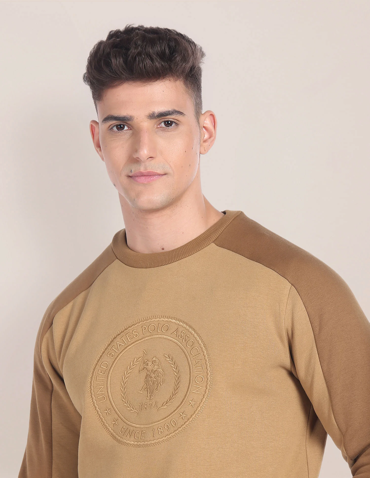 Crew Neck Embroidered Sweatshirt - Image 7