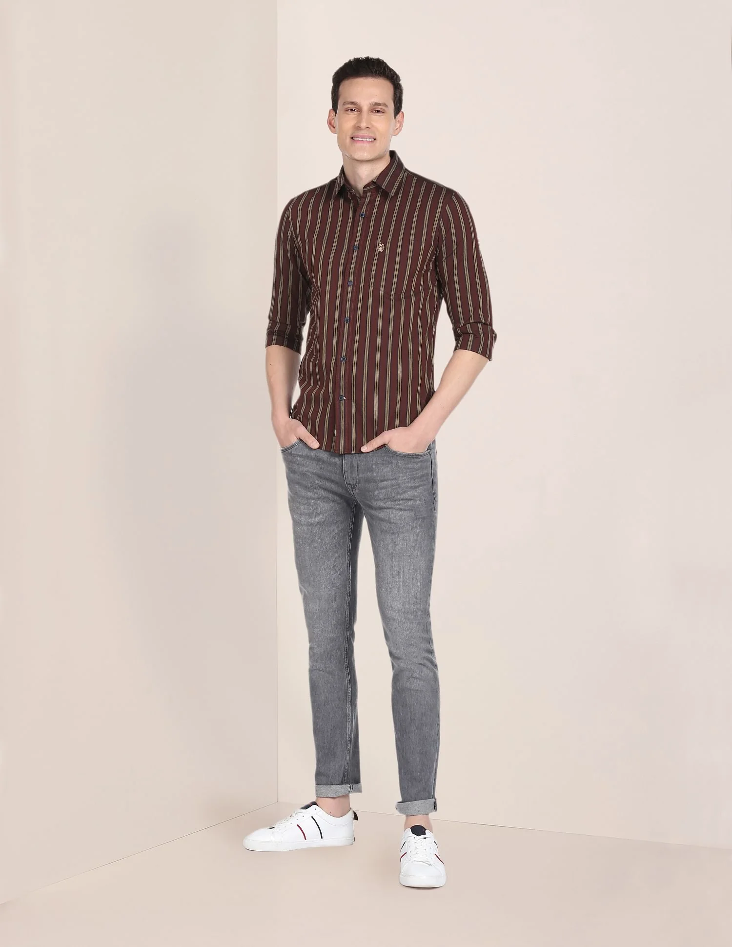 Cutaway Collar Vertical Stripe Casual Shirt - Image 3