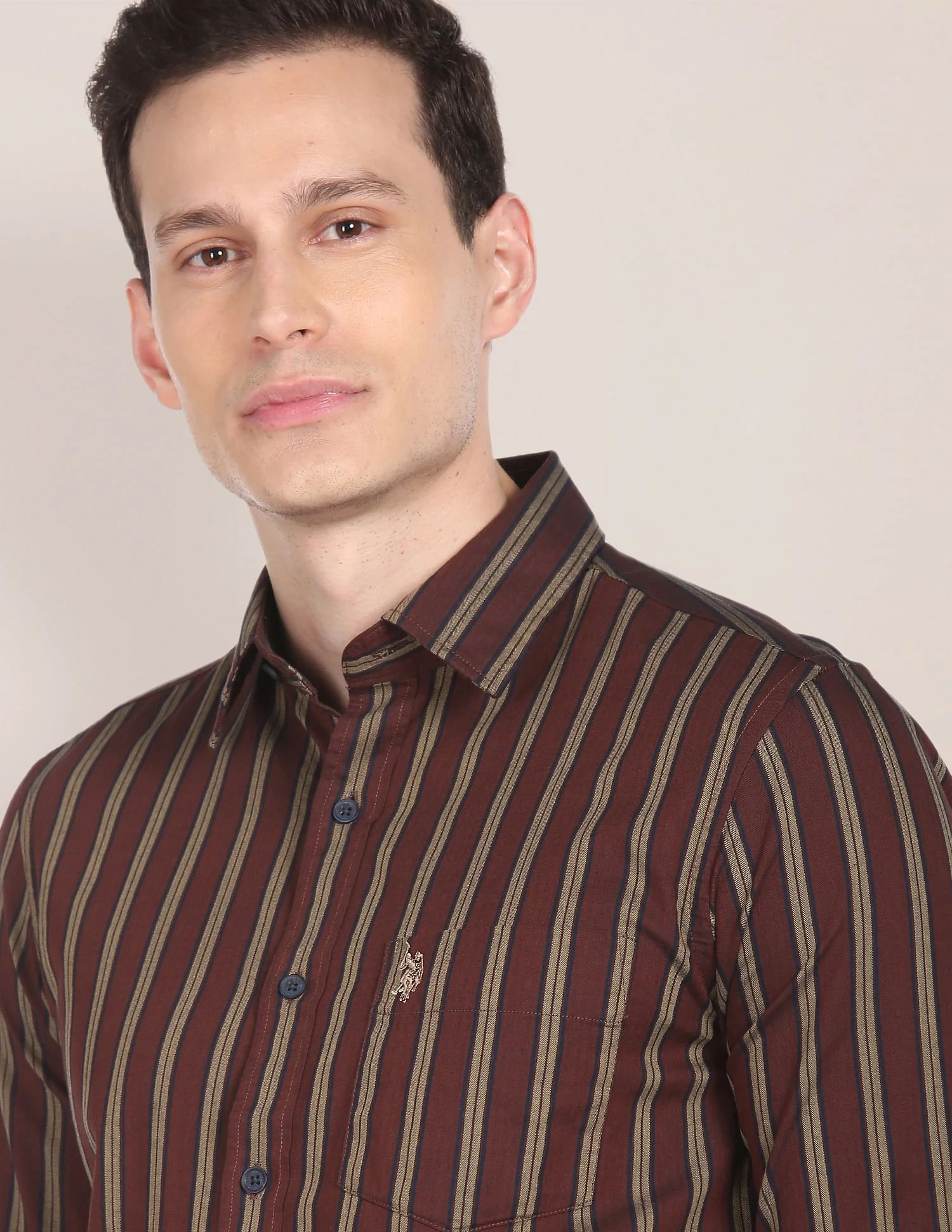 Cutaway Collar Vertical Stripe Casual Shirt - Image 6