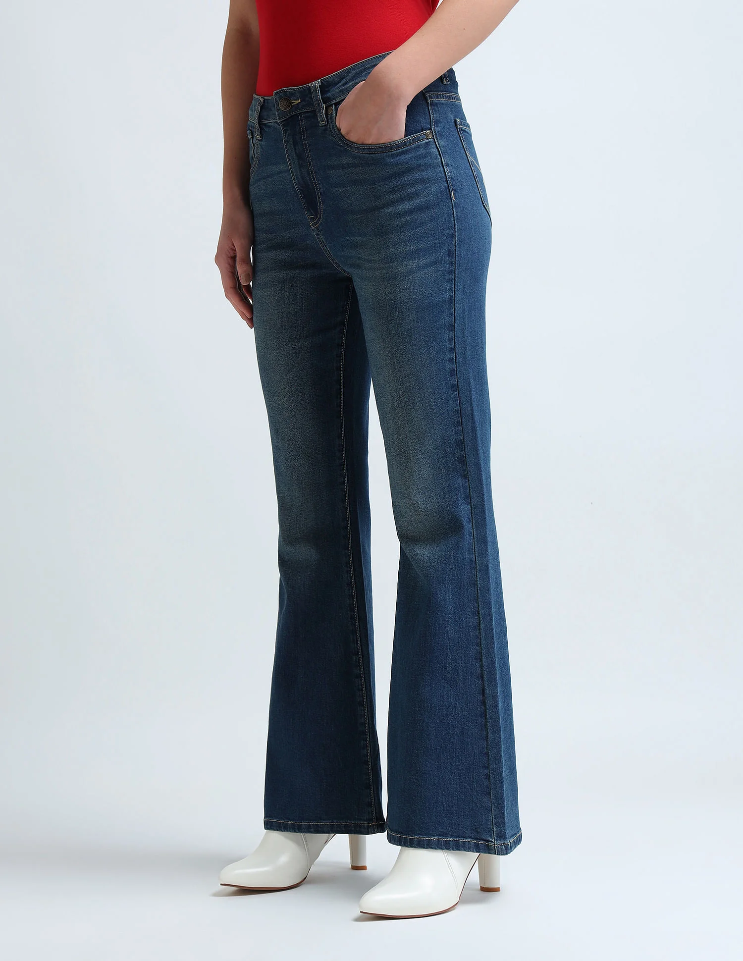 Floor Flared Fit Blue Jeans - Image 4
