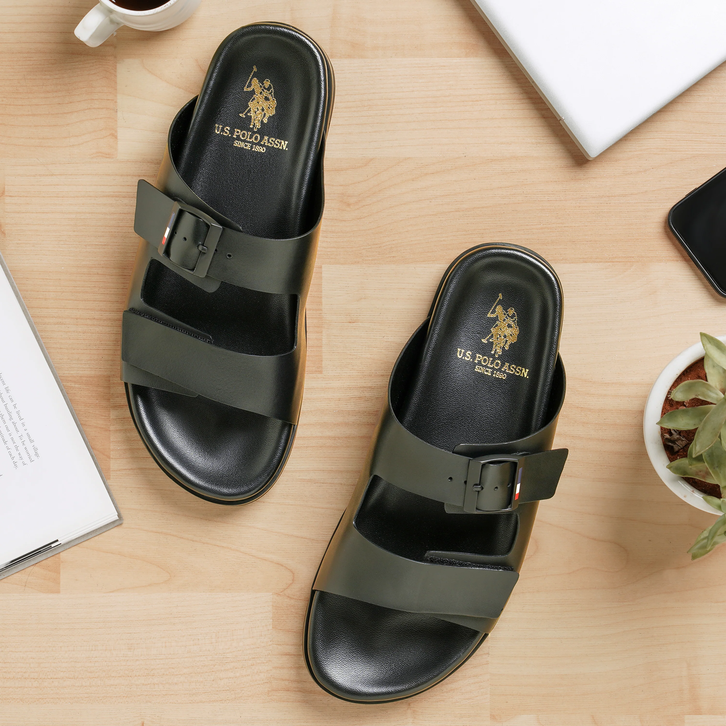 Buckle Strap Kepa Sandals