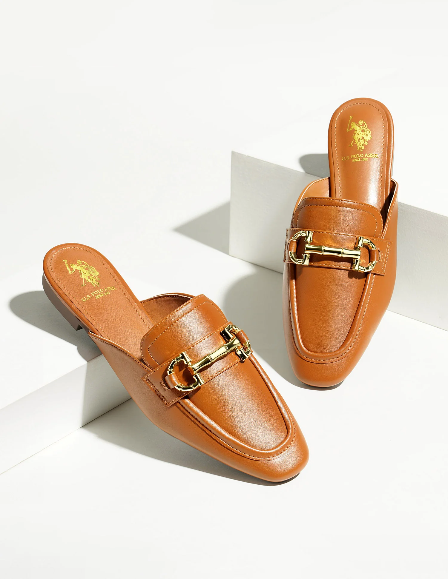 Round Toe Solid Tecla Sandals