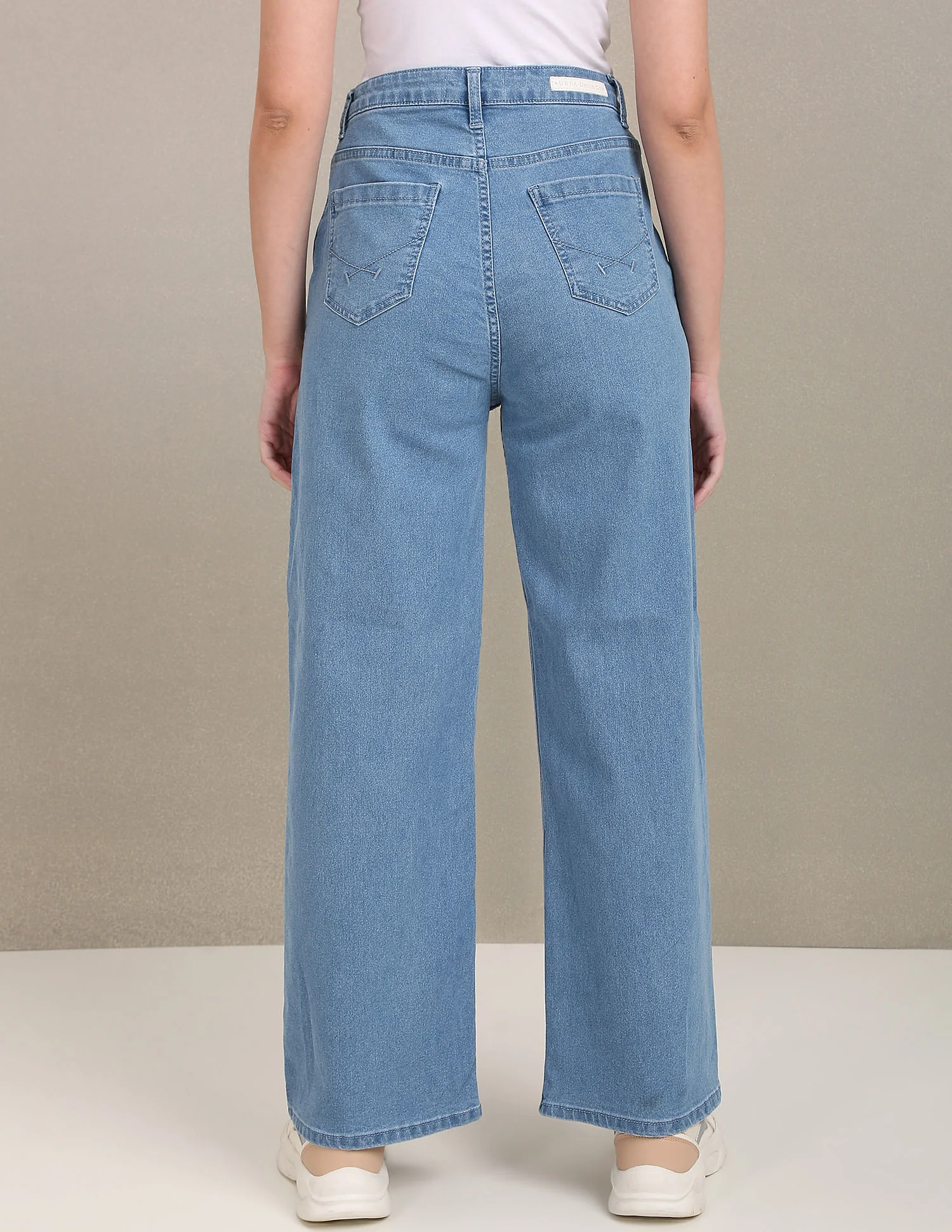 High Rise Pleated Wide Leg Jeans - Image 5