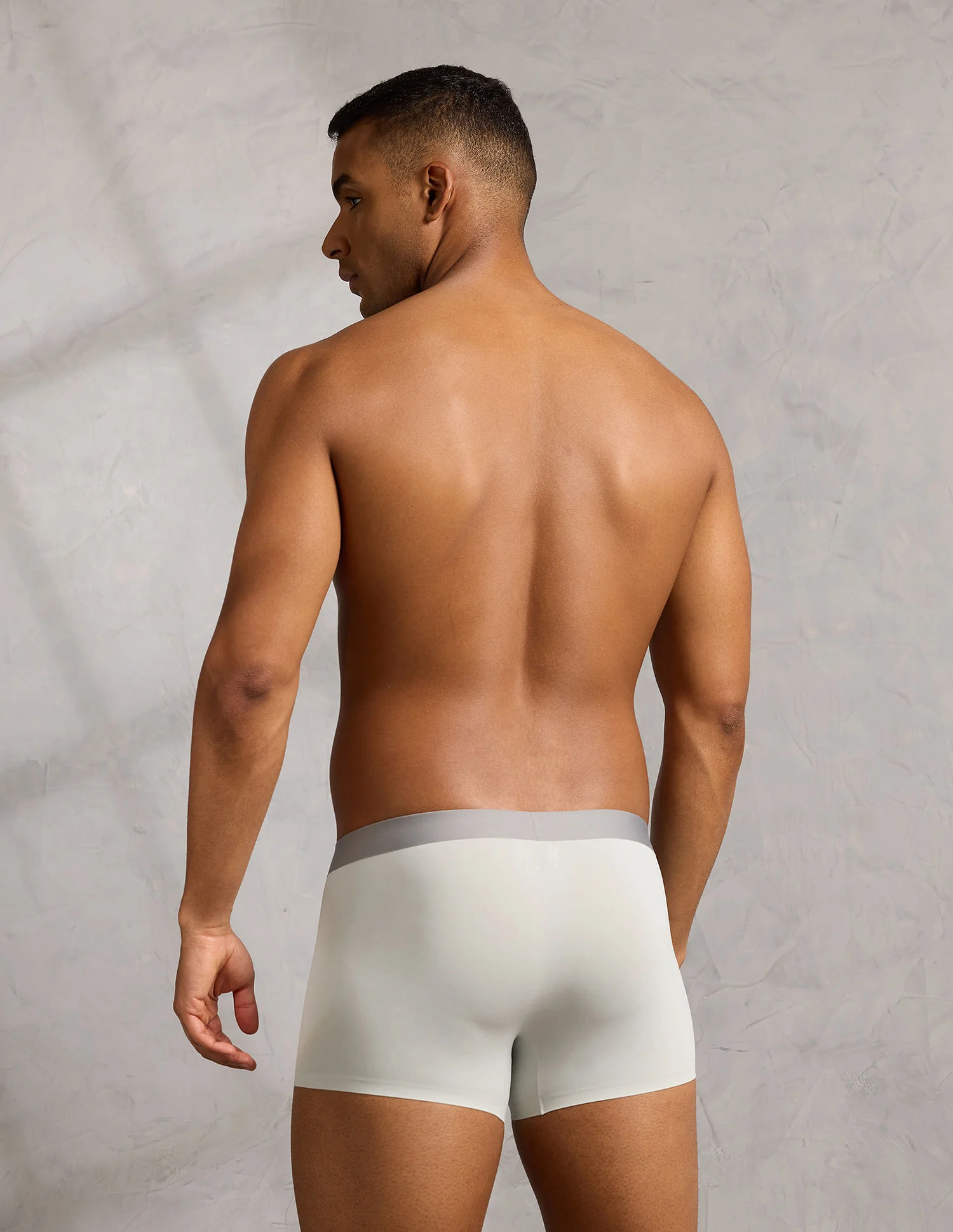 Micro Fibre Seamless Ultra-Light Trunk - Image 4