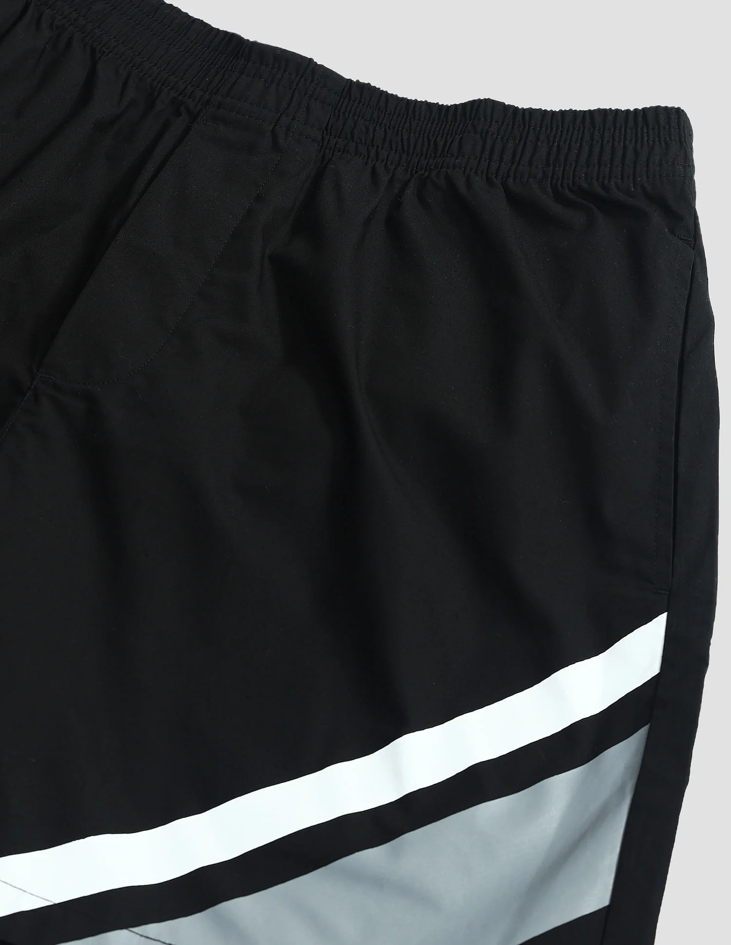 Mid Rise Solid OEX06 Shorts - Pack Of 1 - Image 2