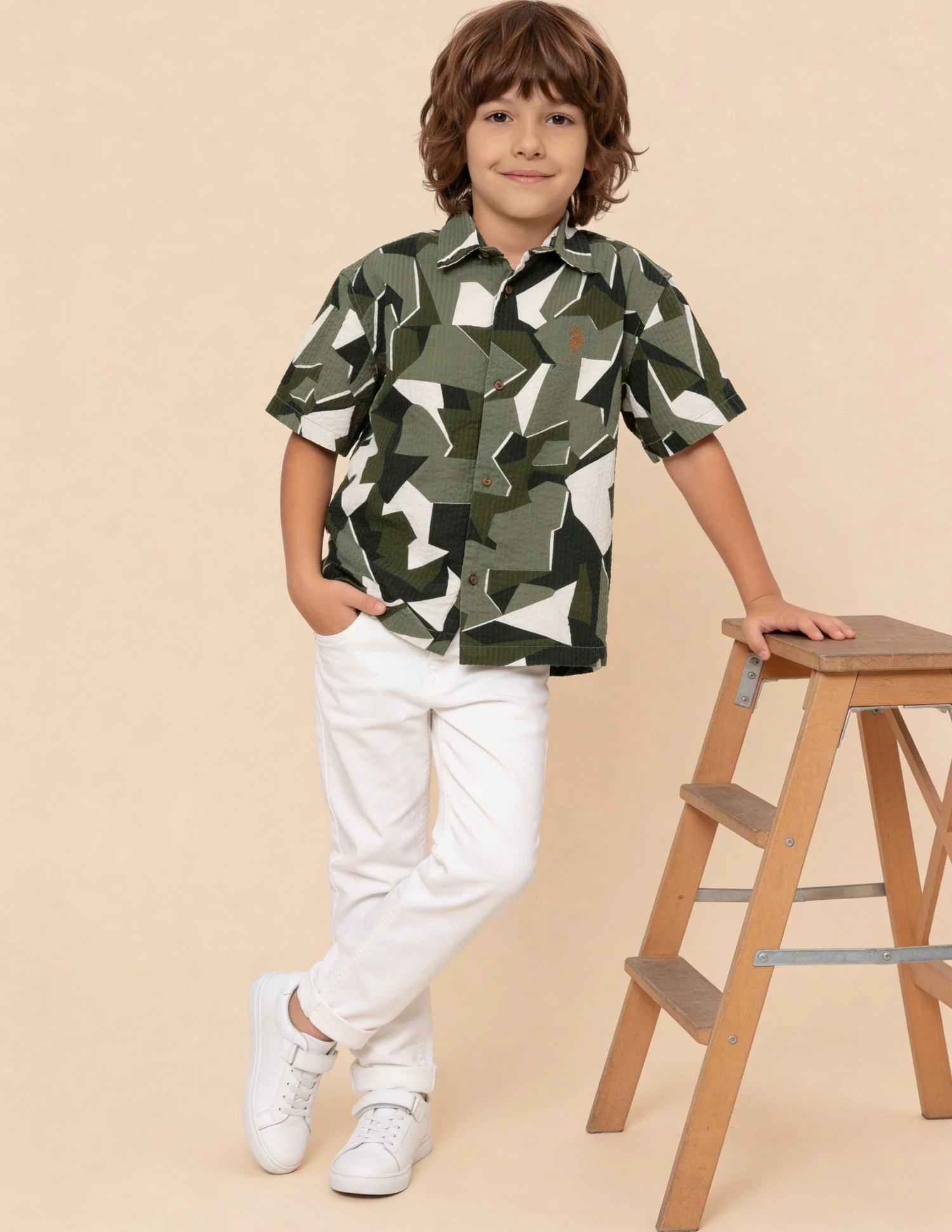 Abstract Printed Seersucker Weave Shirt