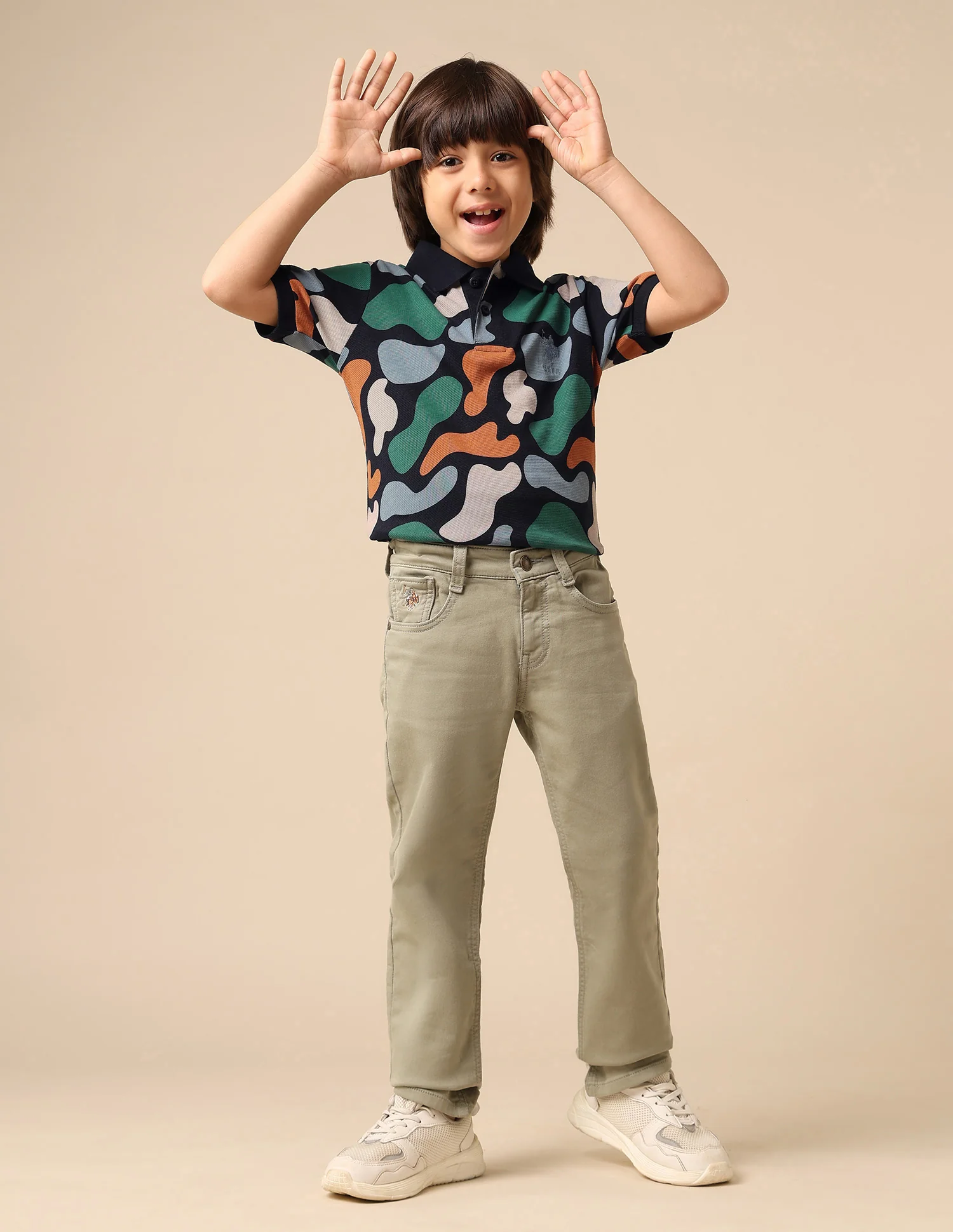Boys Abstract Printed Regular Fit Polo Shirt - Image 3