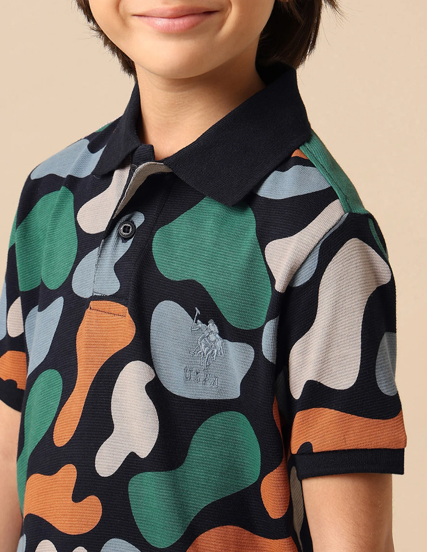 Boys Abstract Printed Regular Fit Polo Shirt - Image 6
