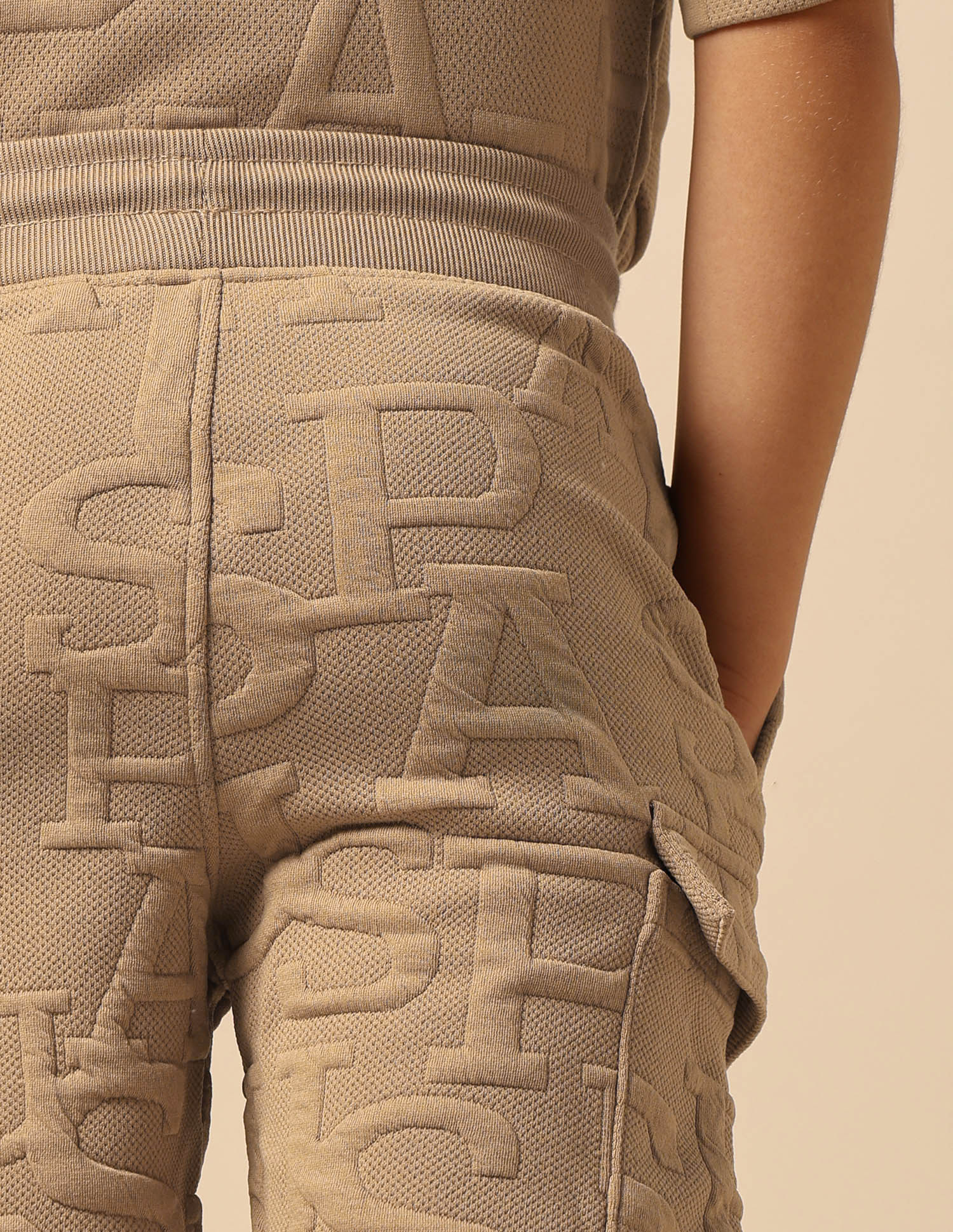 Boys Brand Embossed Regular Fit Shorts - Image 11