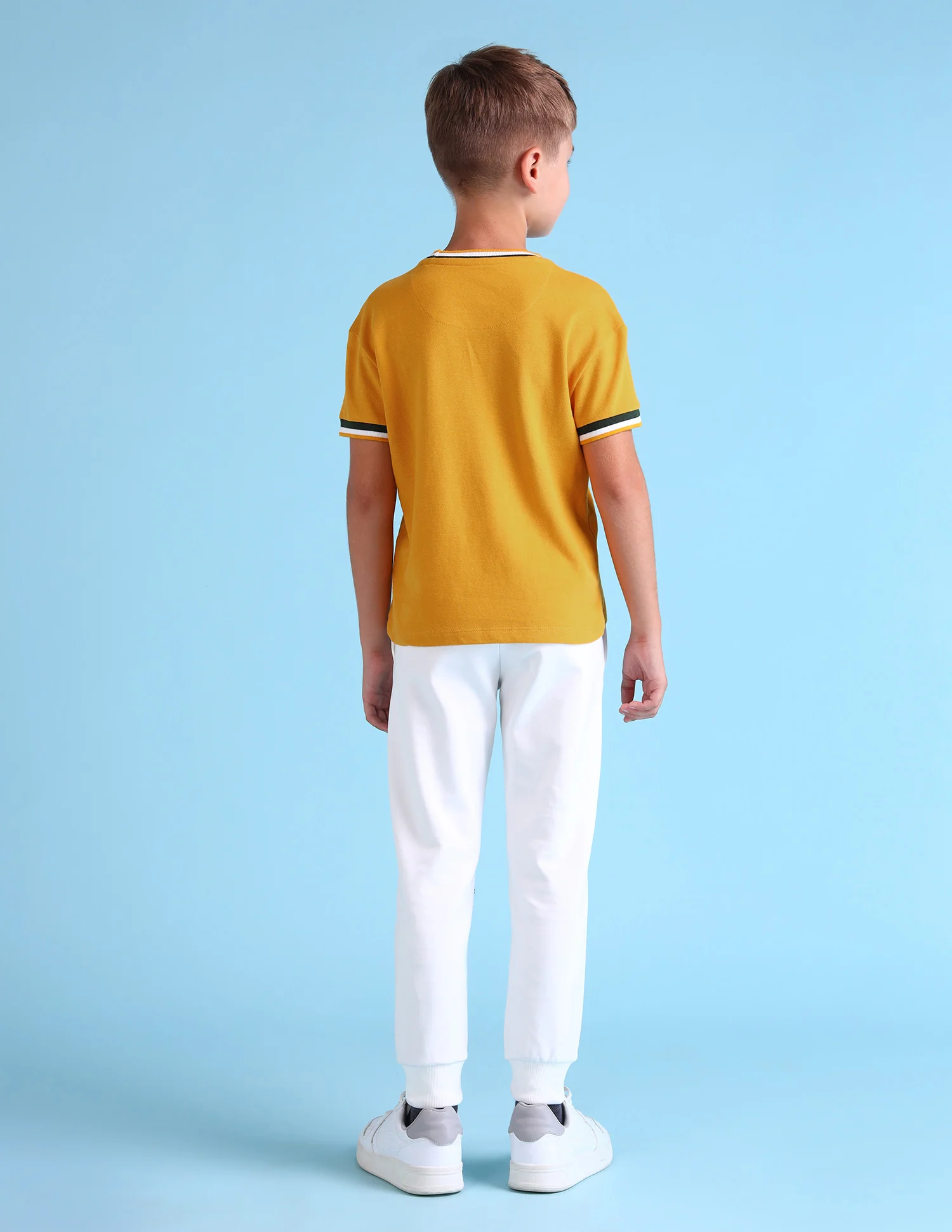 Boys Brand Printed Regular Fit T-Shirt - Image 4