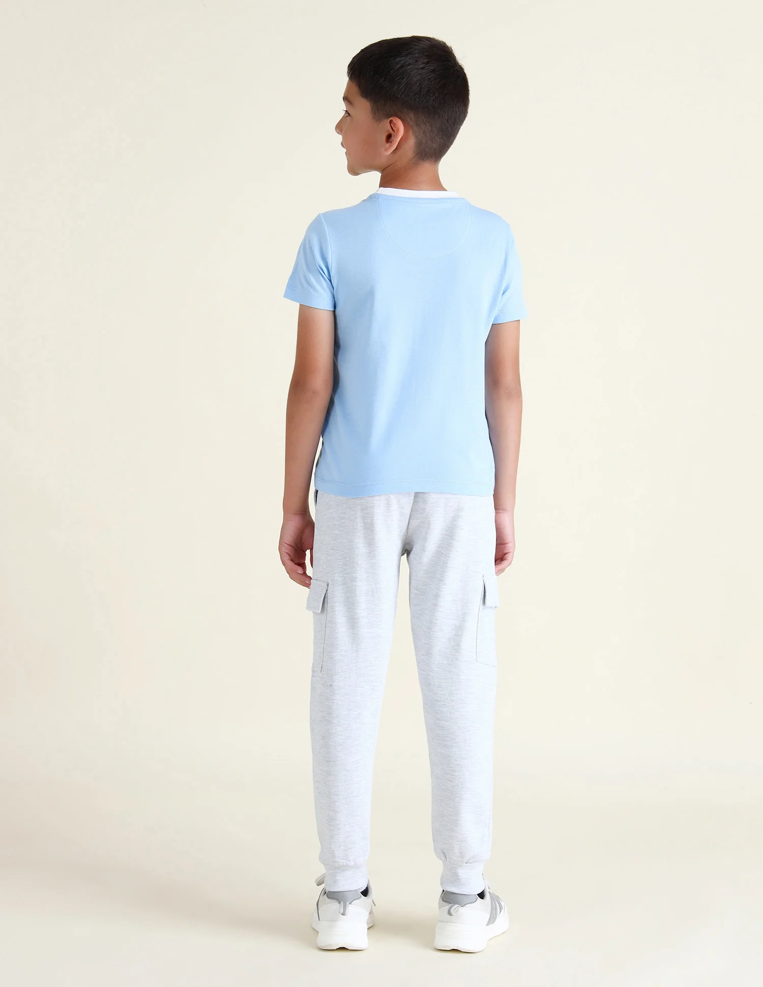Boys Colour Block Regular Fit T-Shirt - Image 4