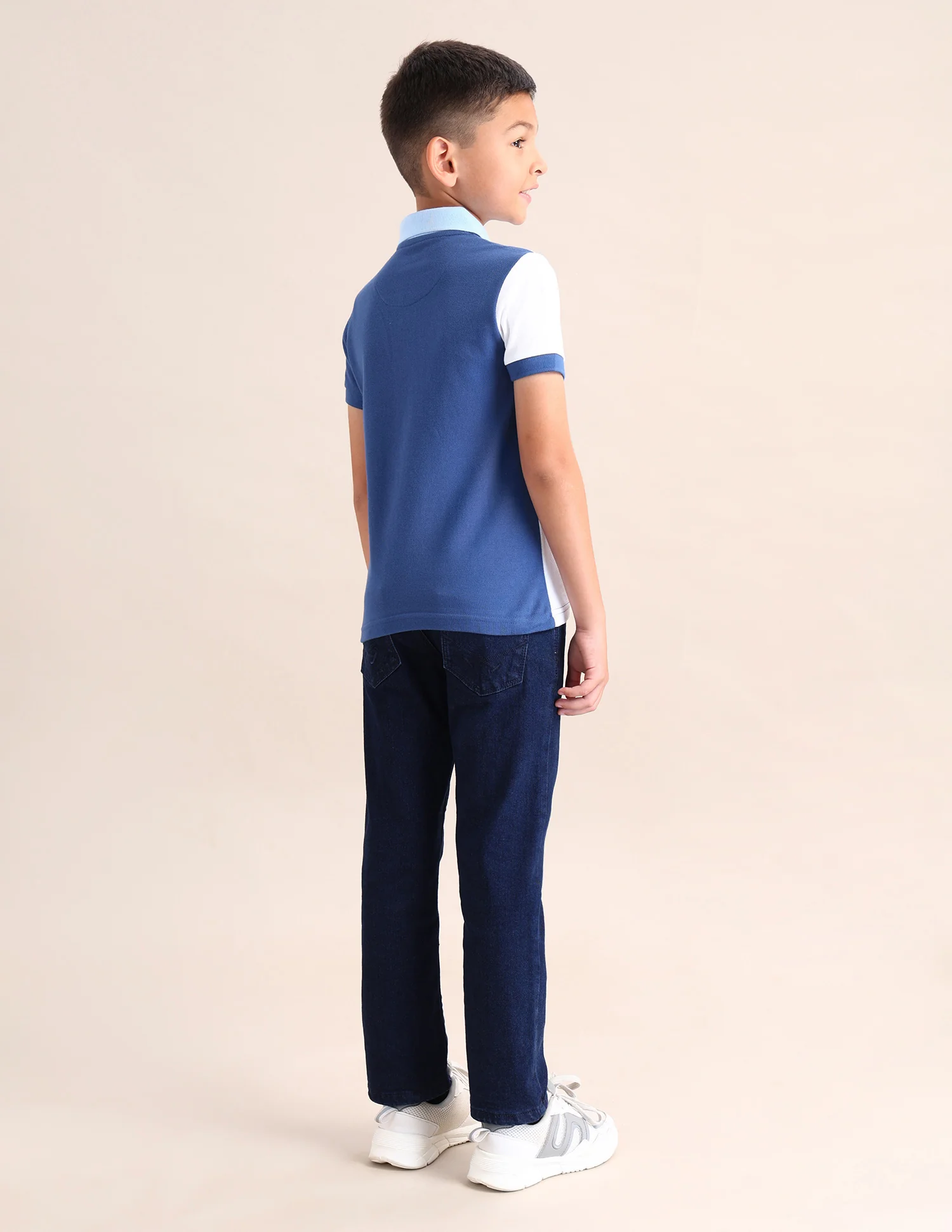 Boys Colour Block Regular Fit T-Shirt - Image 4