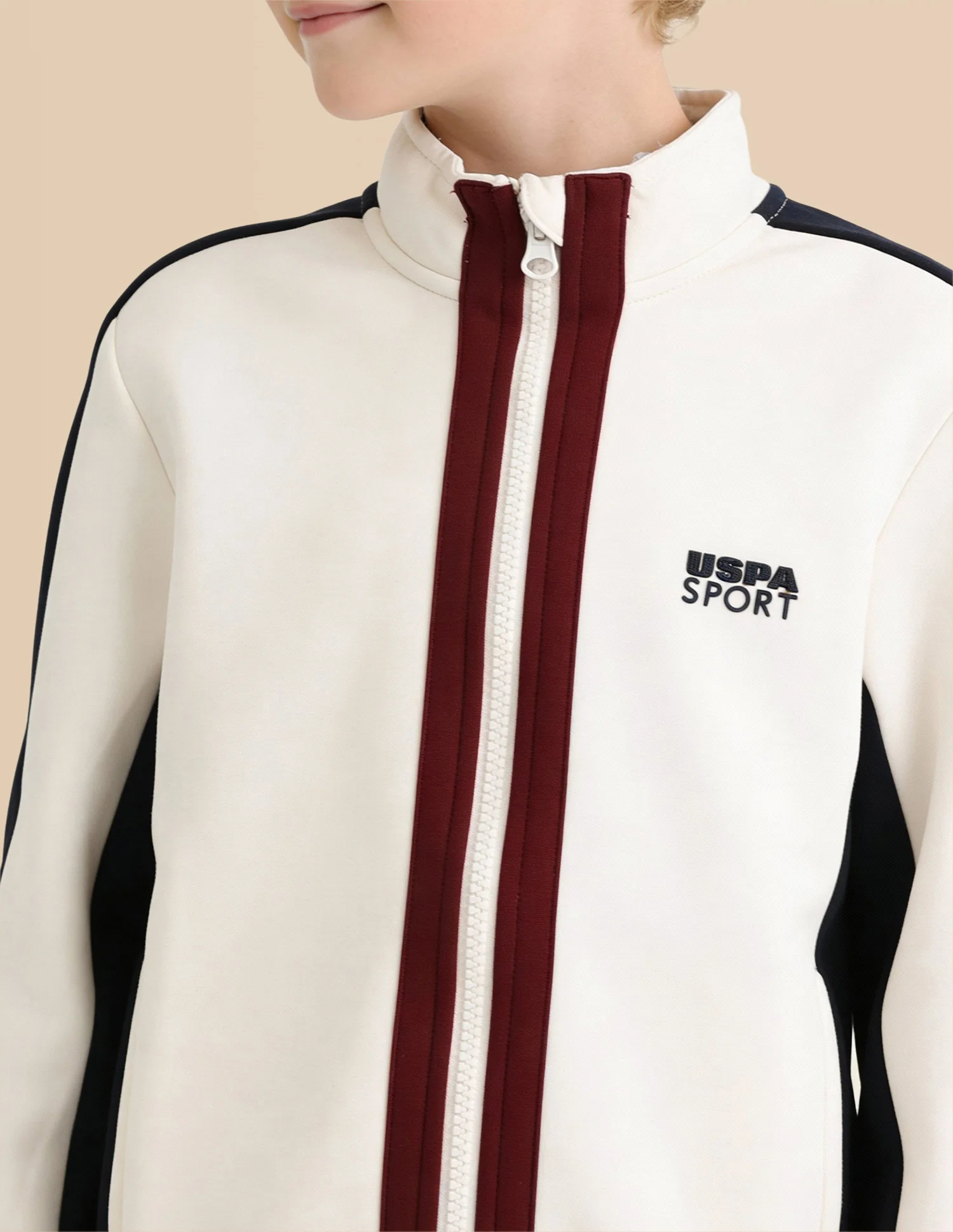 Boys Colour Blocked Regular Fit Sweatshirt - Image 6