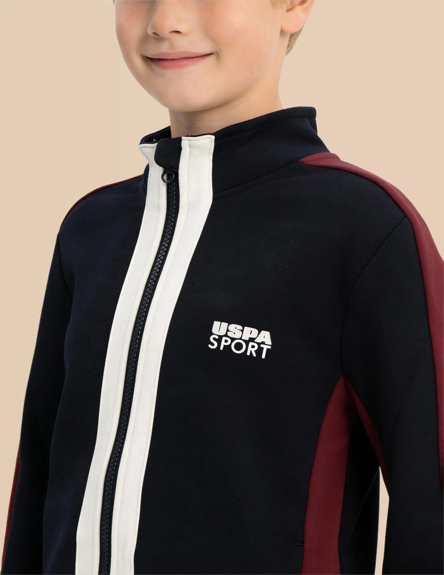 Boys Colour Blocked Regular Fit Sweatshirt - Image 6