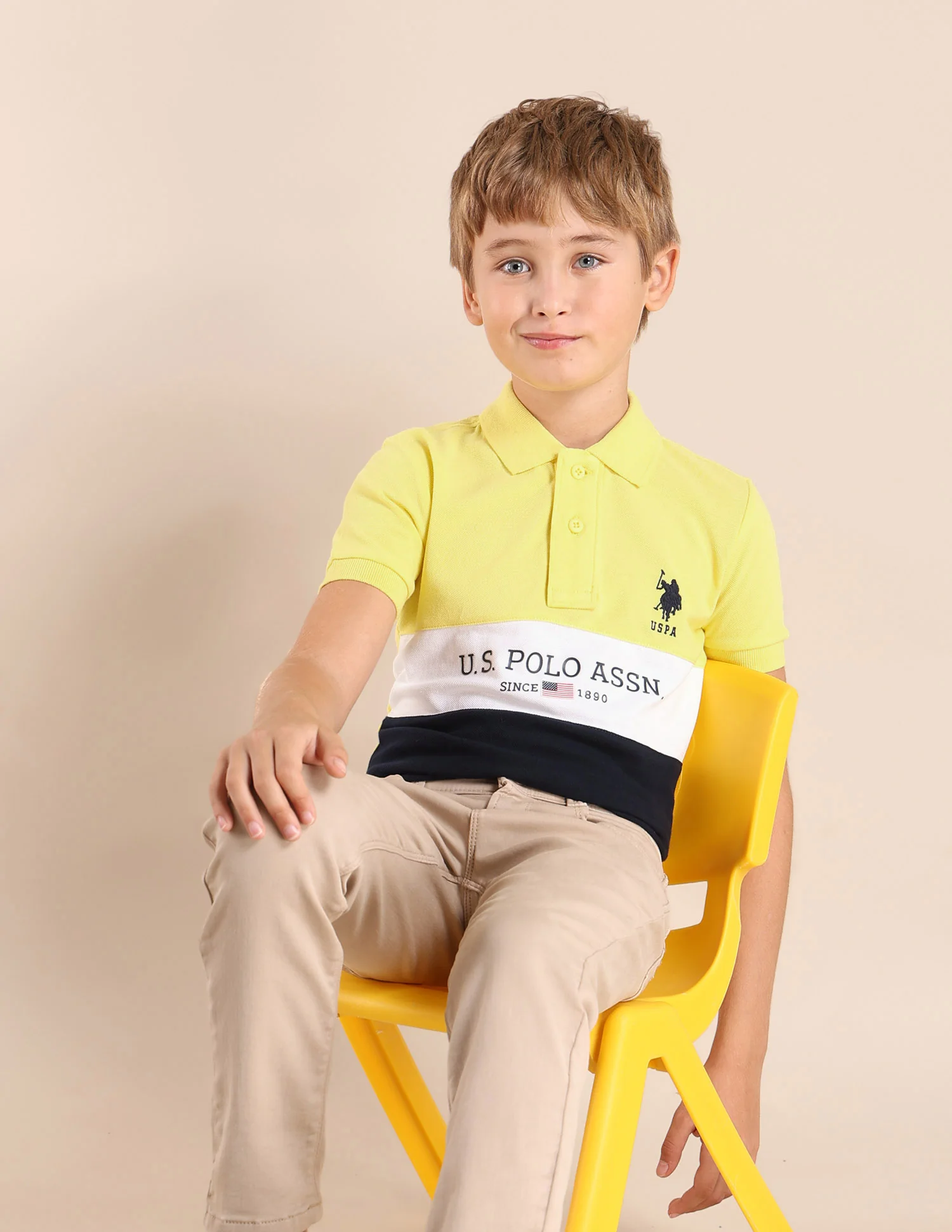 Boys Colourblock Regular Fit Polo Shirt