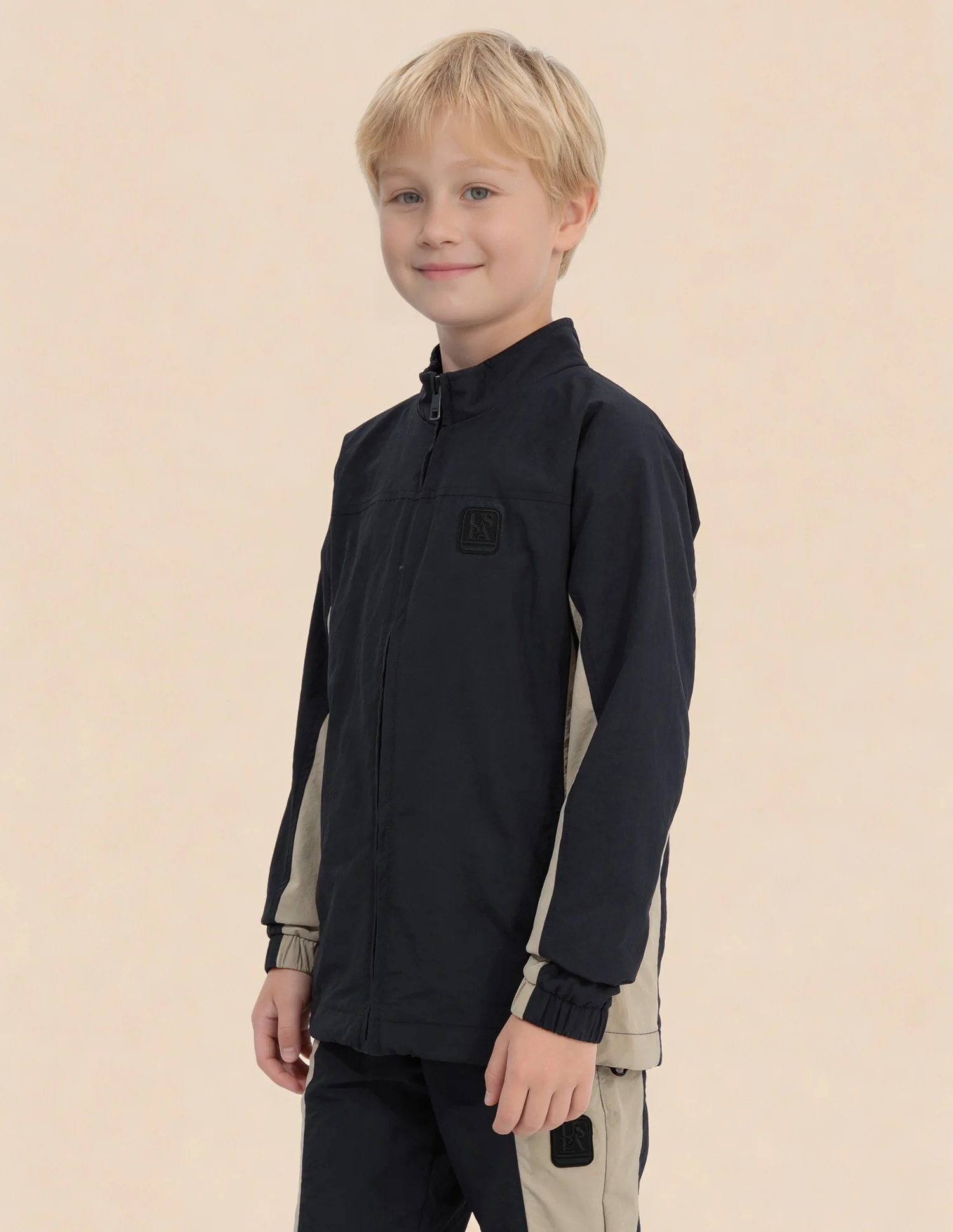Boys Colourblocked Regular Fit Jacket - Image 4