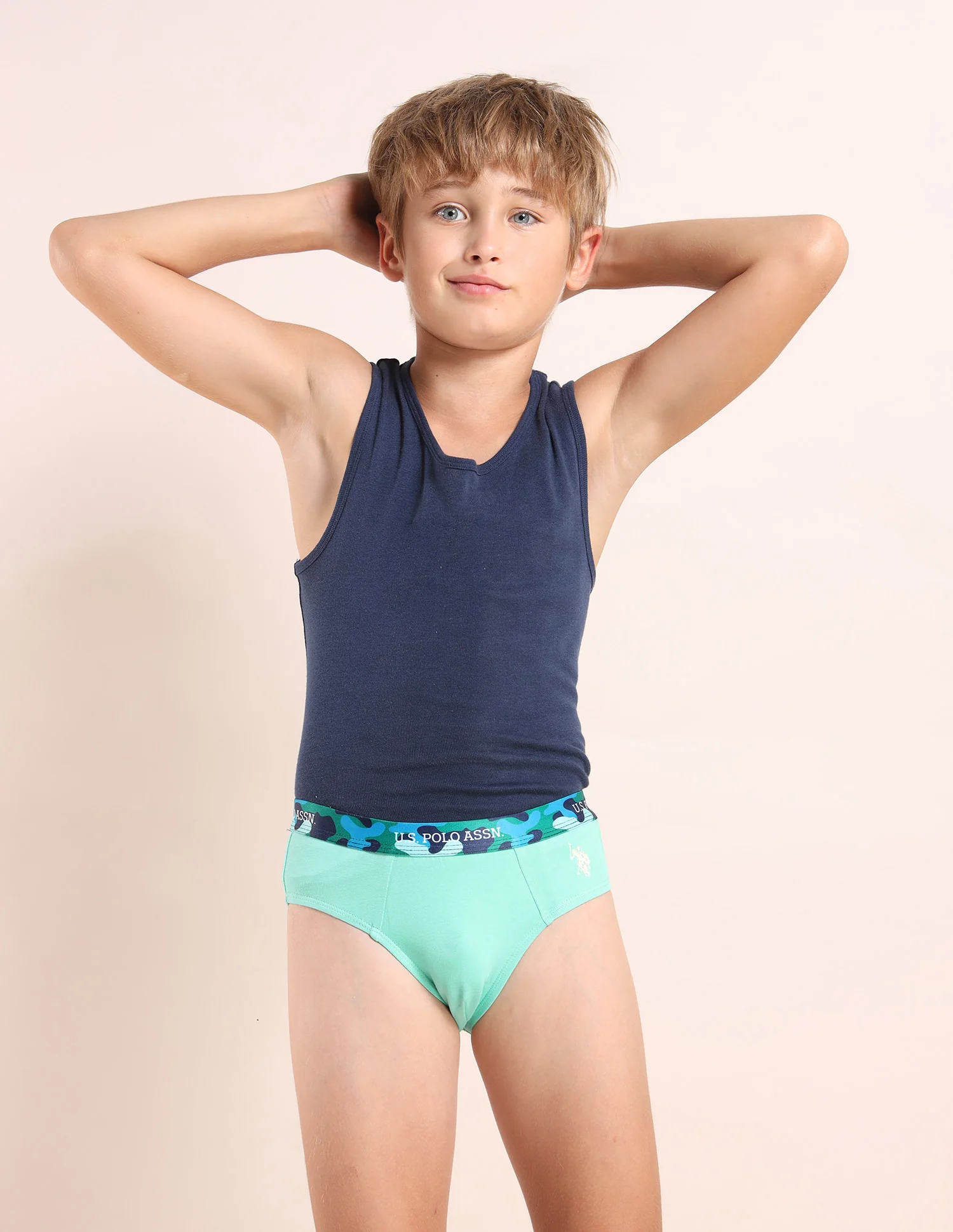 Boys Cotton Spandex Solid Briefs - Pack Of 5 - Image 4
