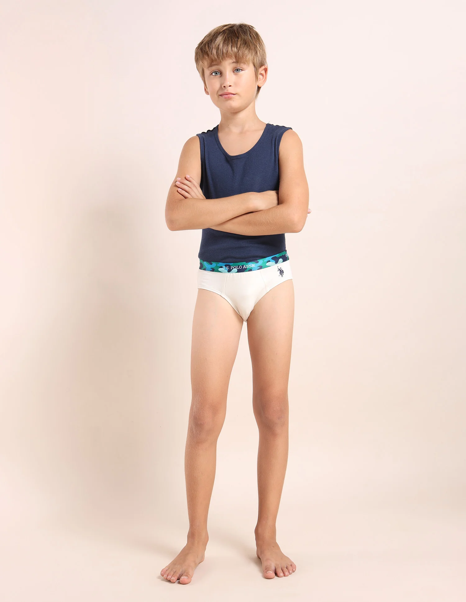 Boys Cotton Spandex Solid Briefs - Pack Of 5 - Image 9