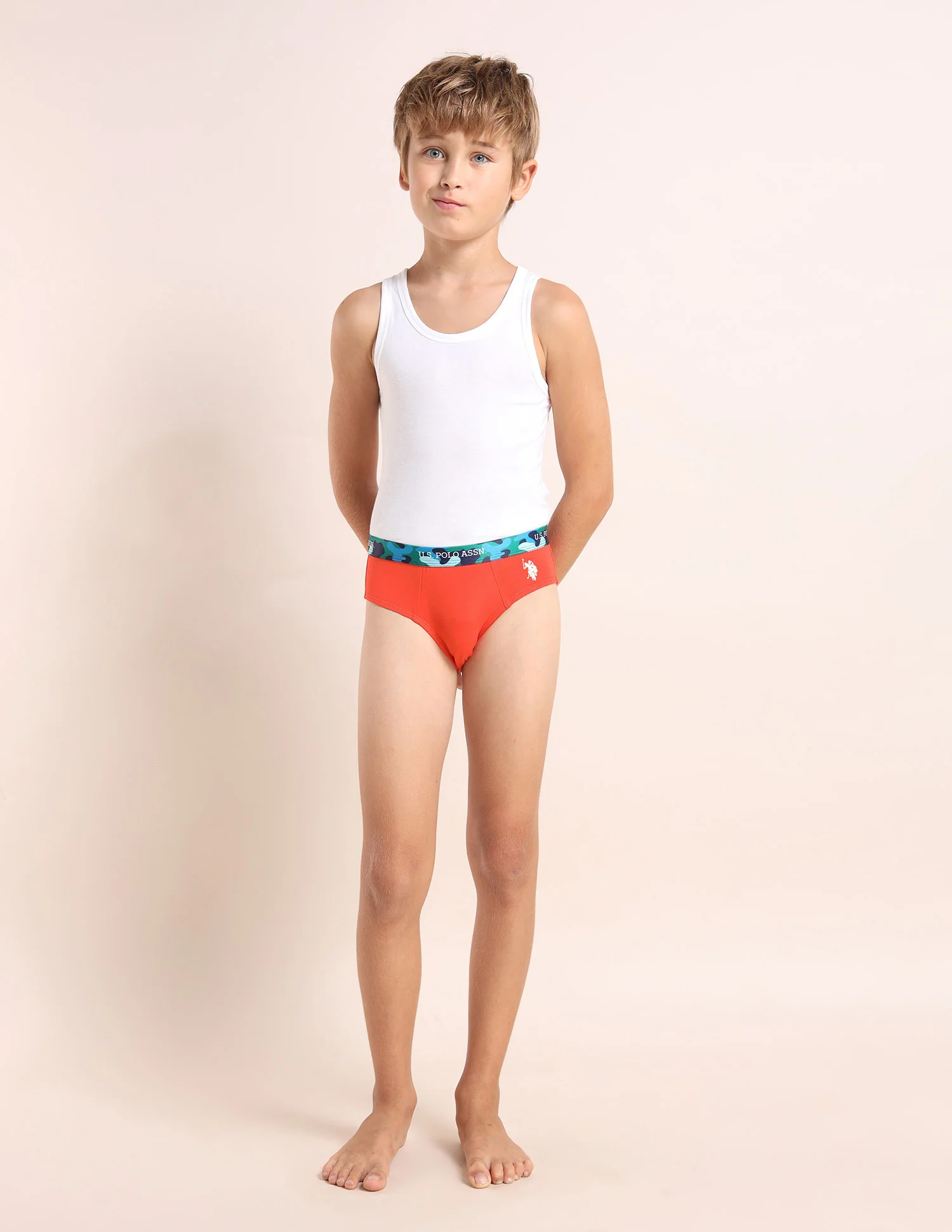 Boys Cotton Spandex Solid Briefs - Pack Of 5 - Image 9