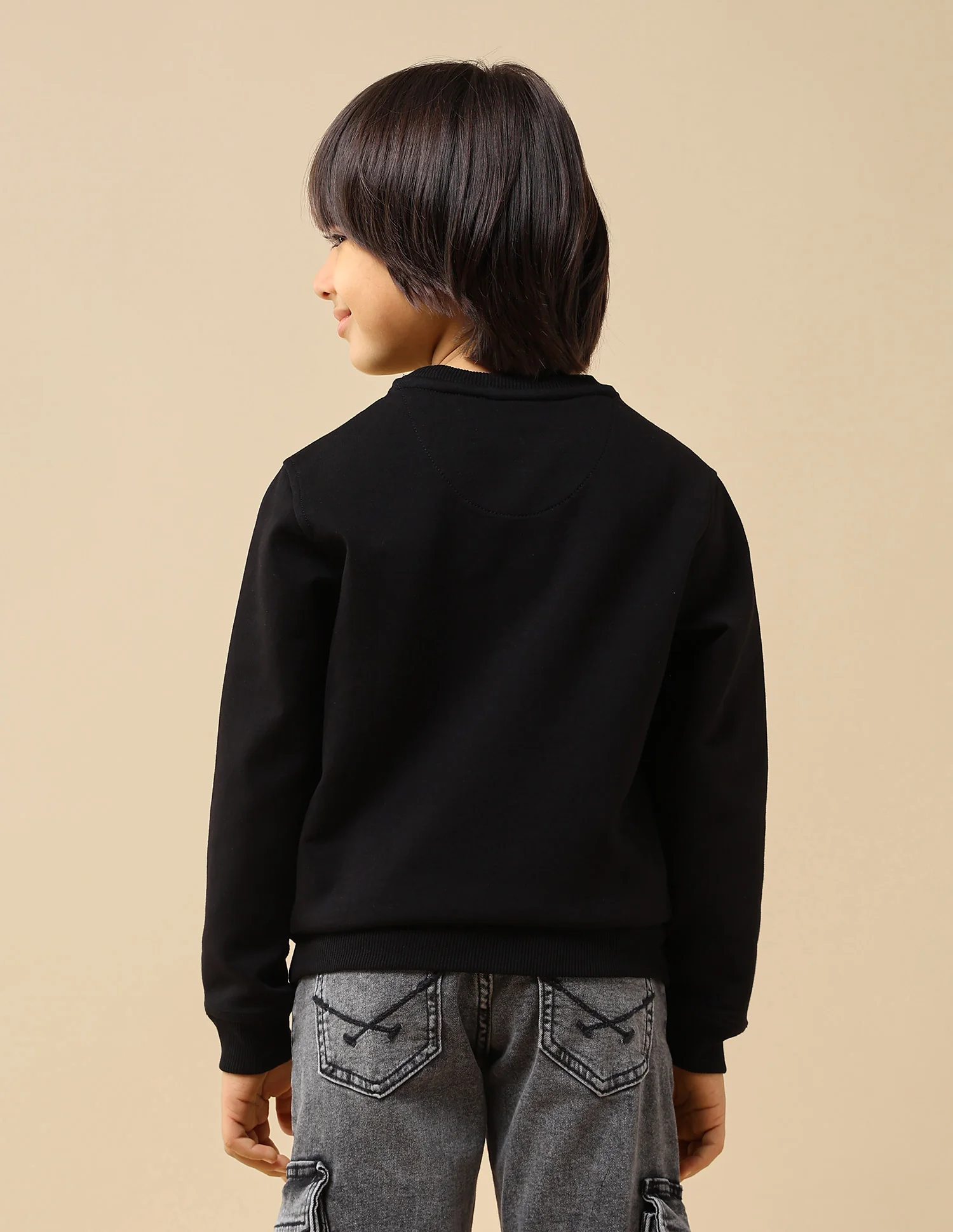 Boys Graphic Brand Embossed Regular Fit Sweatshirt - Image 5