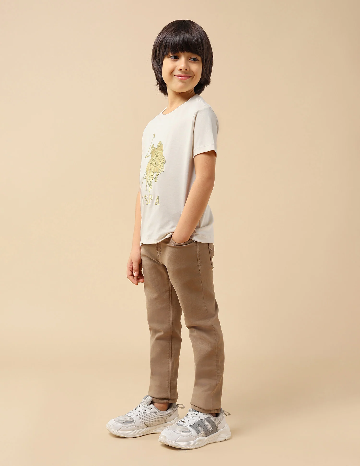 Boys Graphic Brand Embossed Regular Fit T-Shirt - Image 4