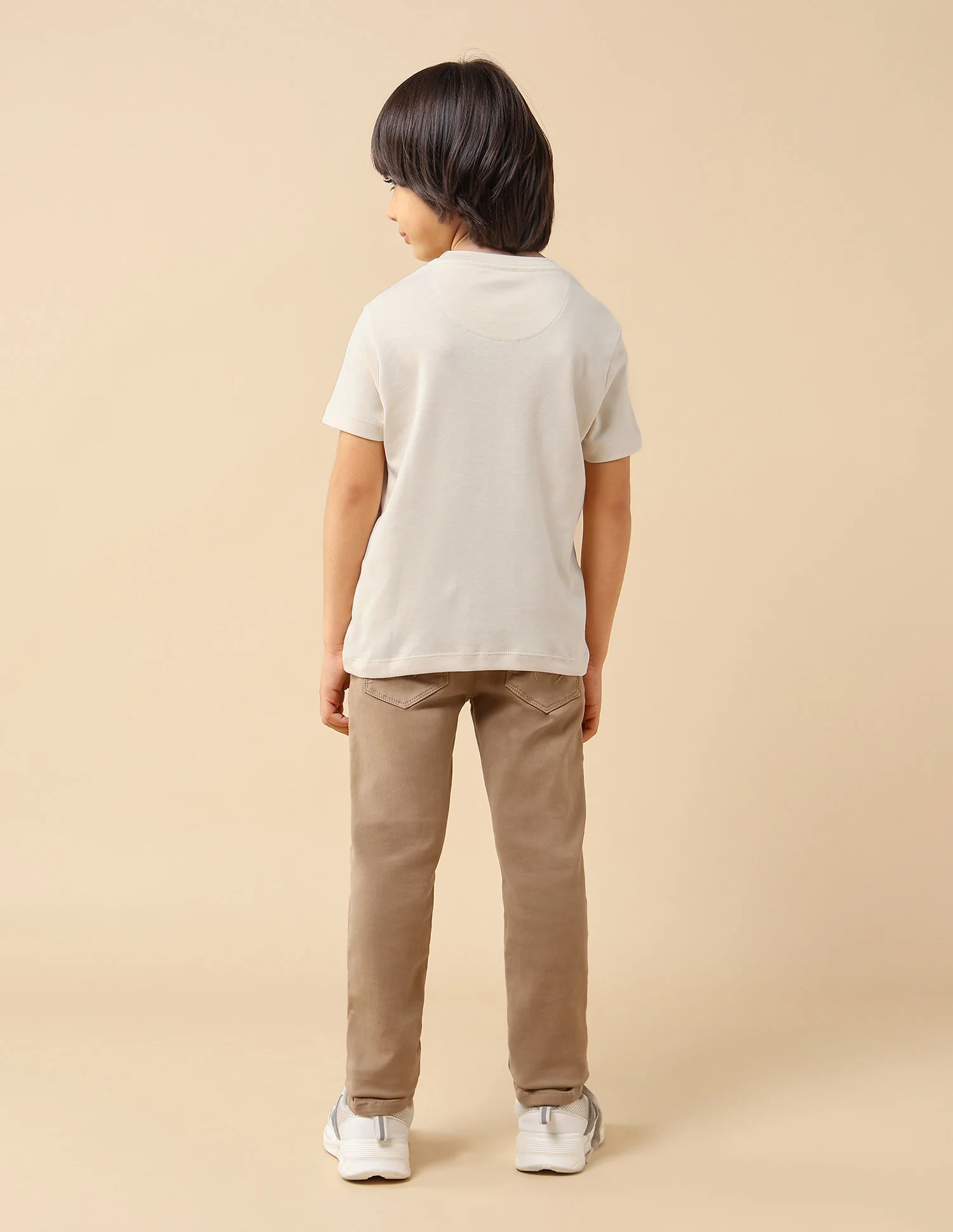 Boys Graphic Brand Embossed Regular Fit T-Shirt - Image 5