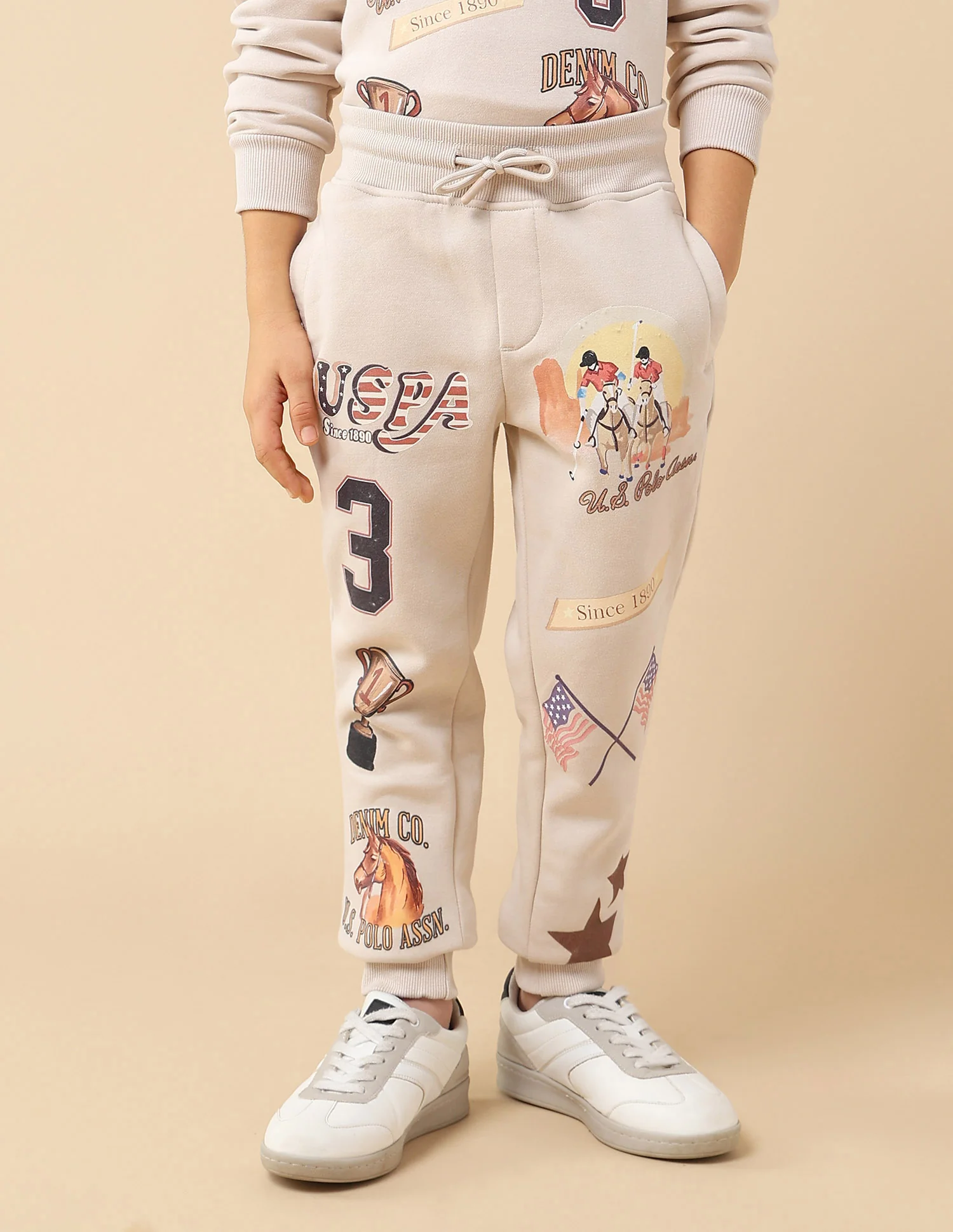 Boys Graphic Brand Printed Regular Fit Joggers - Image 6