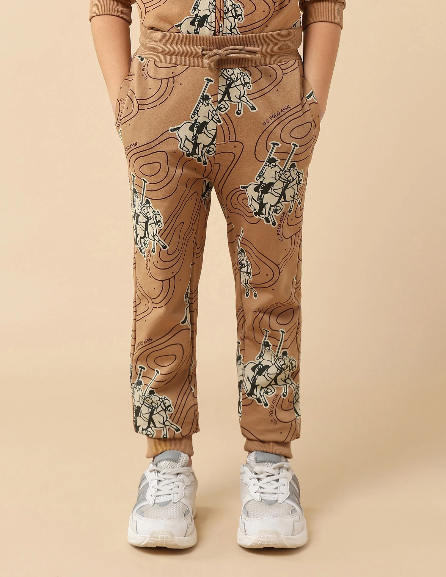 Boys Graphic Brand Printed Regular Fit Joggers - Image 6