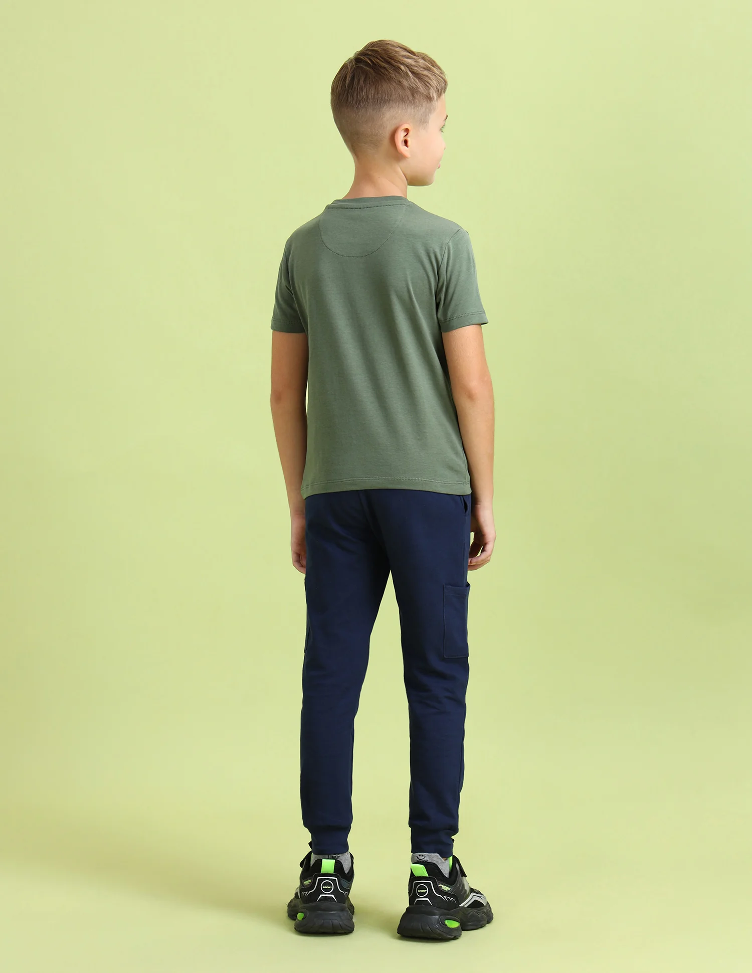 Boys Graphic Printed Regular Fit T-Shirt - Image 4