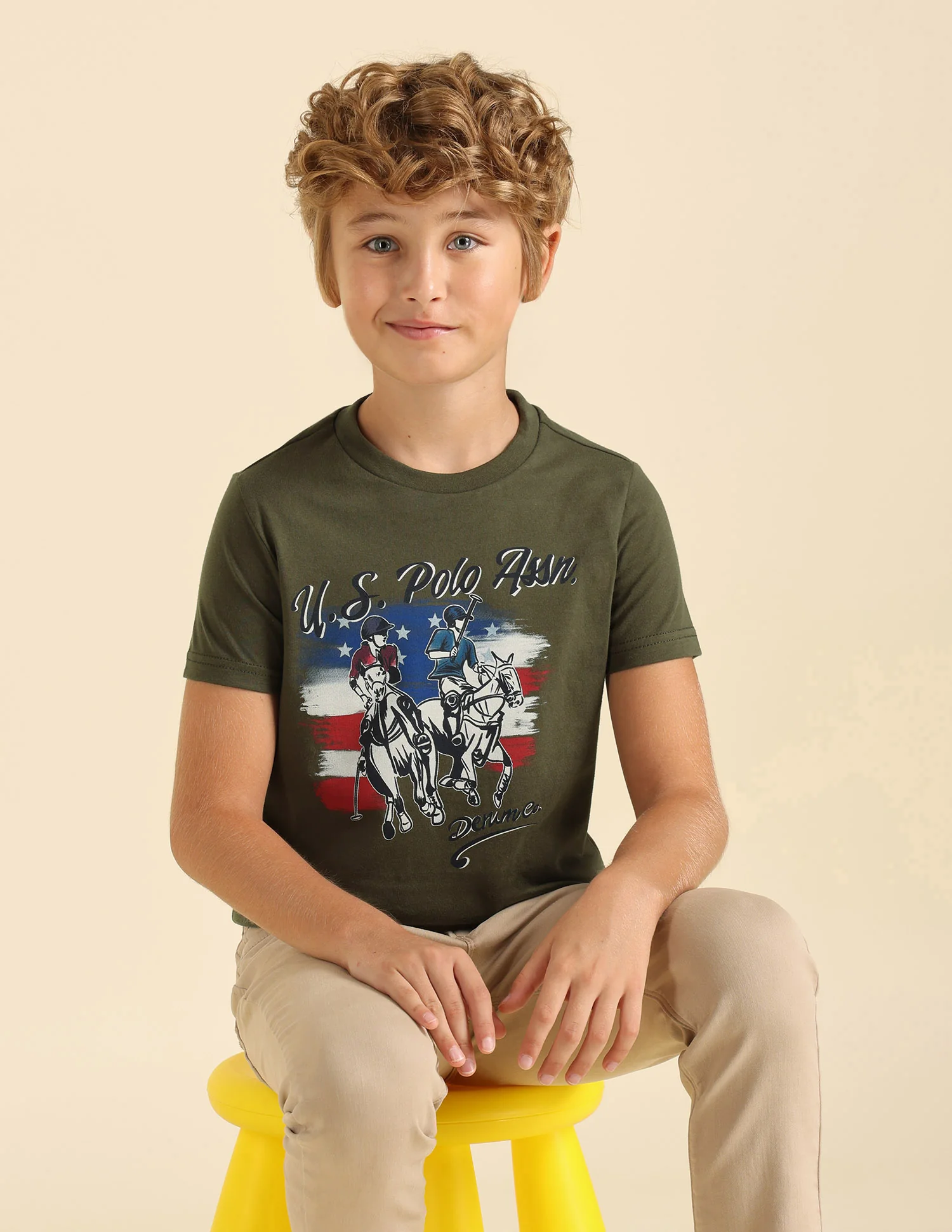 Boys Graphic Printed Regular Fit T-Shirt