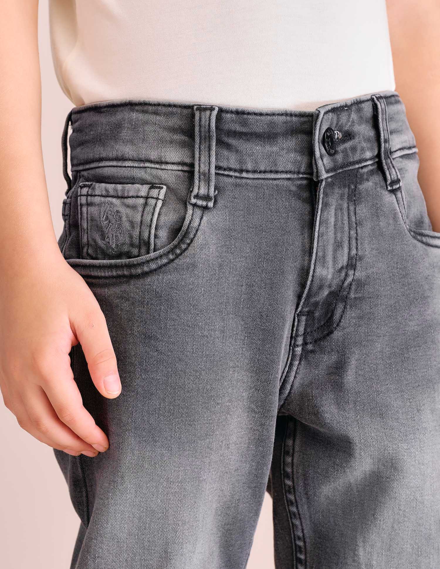 Boys Mid Rise Relaxed Fit Jeans - Image 6