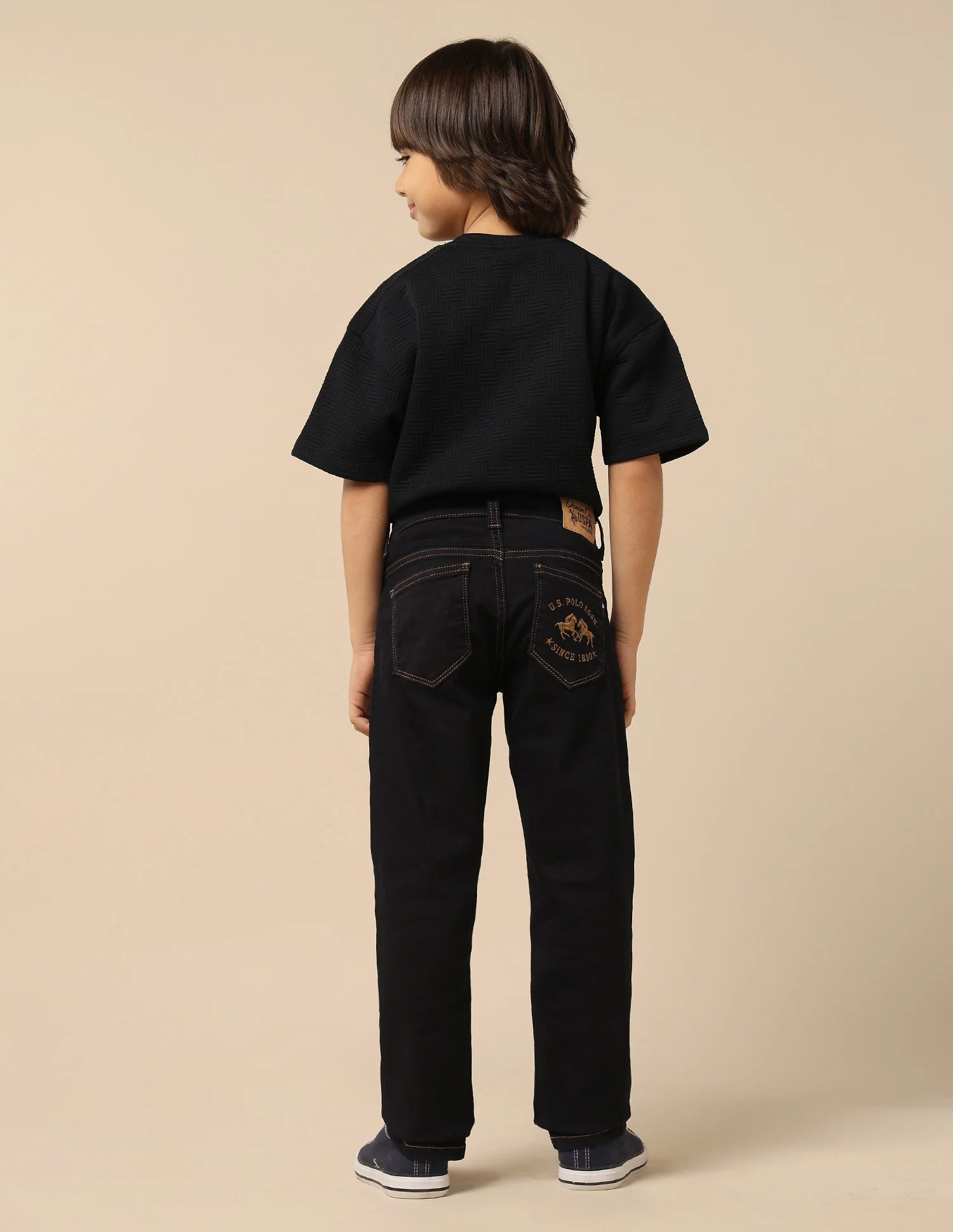 Boys Mid Rise Relaxed Fit Jeans - Image 5