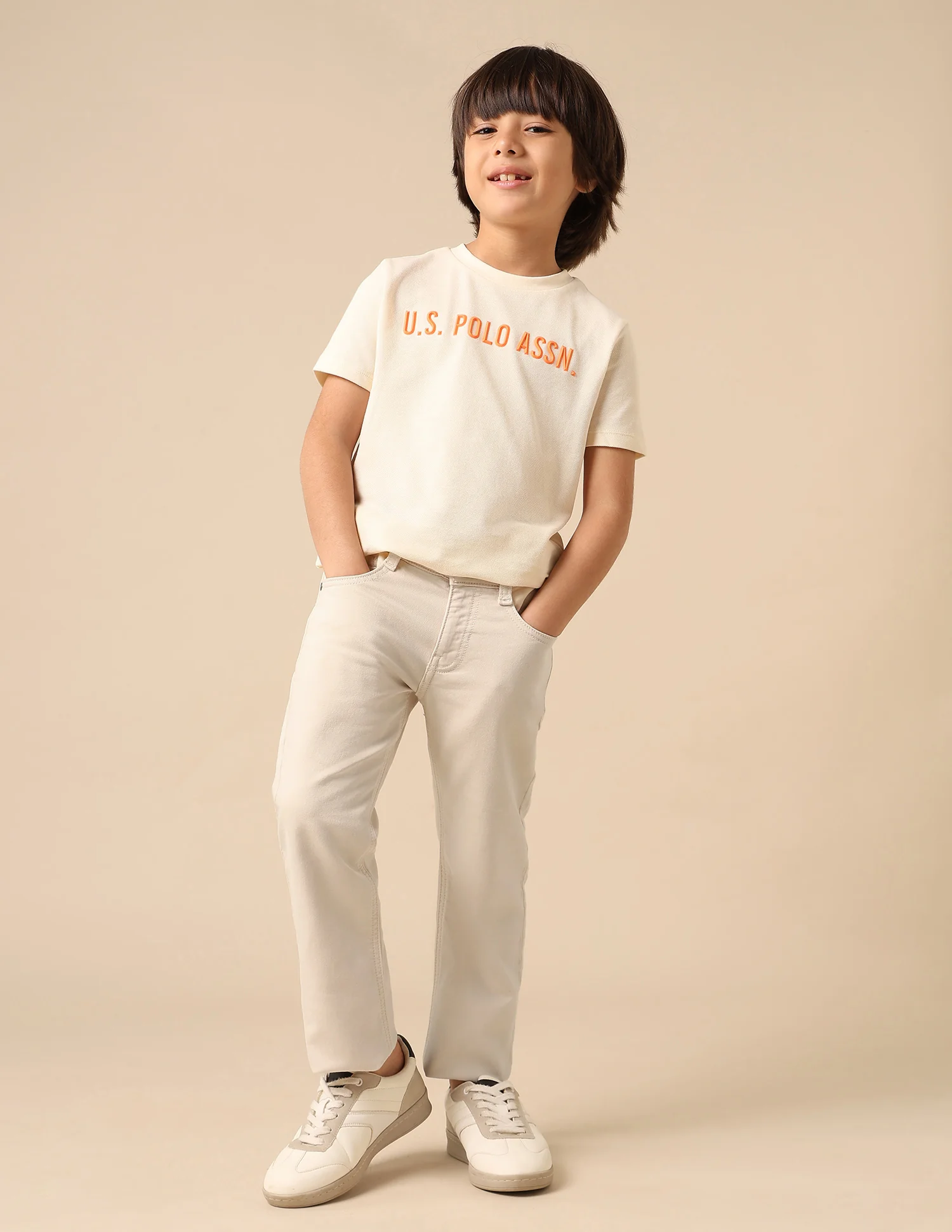 Boys Mid Rise Relaxed Fit Jeans - Image 3