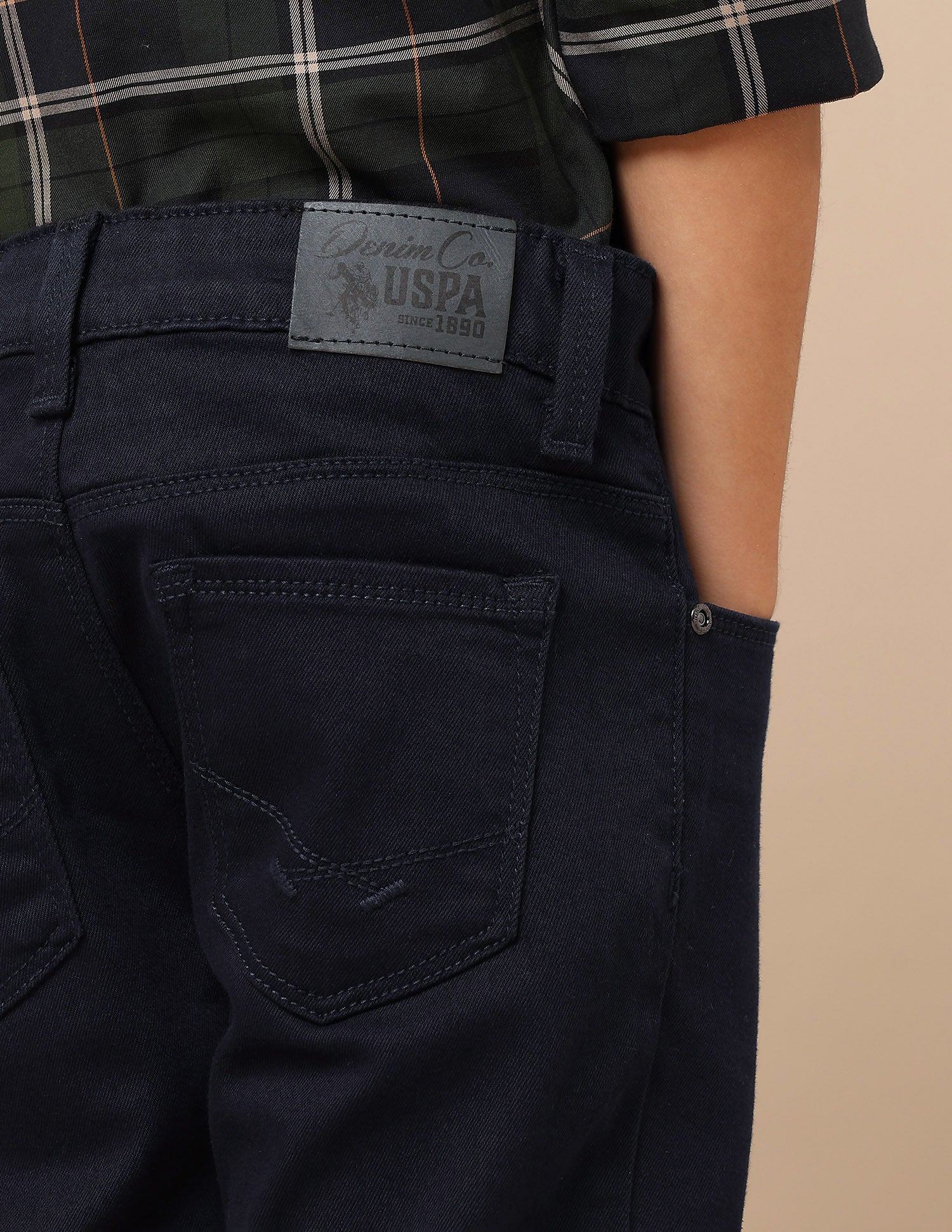 Boys Mid Rise Relaxed Fit Jeans - Image 8