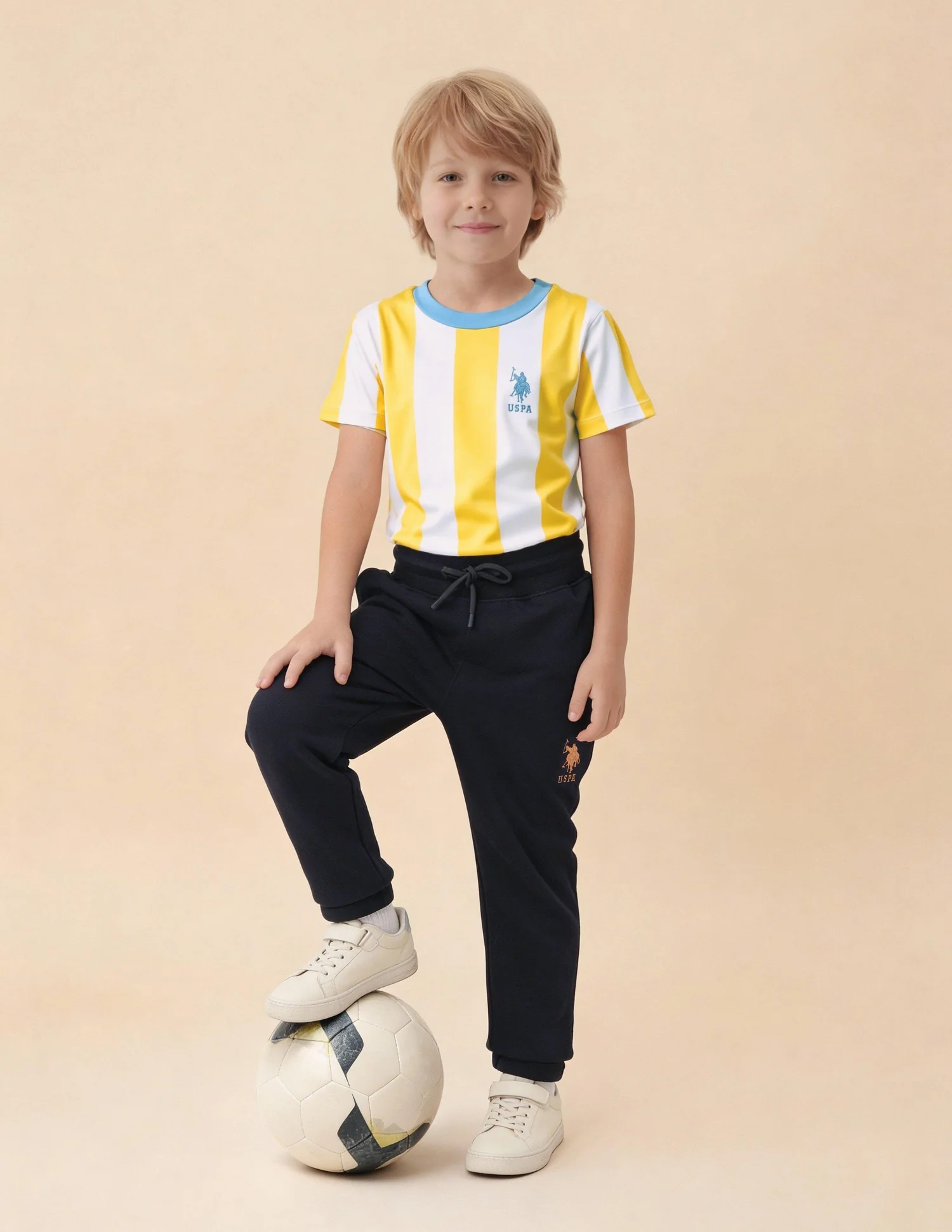 Boys Mid Rise Solid Joggers - Image 3