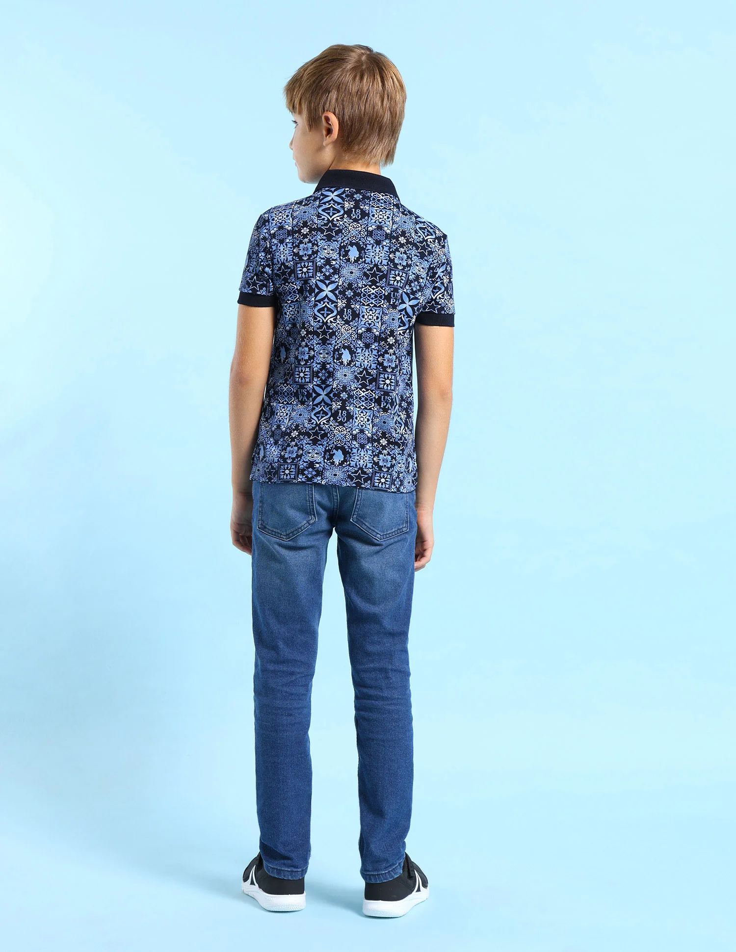 Boys Regular Fit All Over Printed Polo Shirt - Image 4
