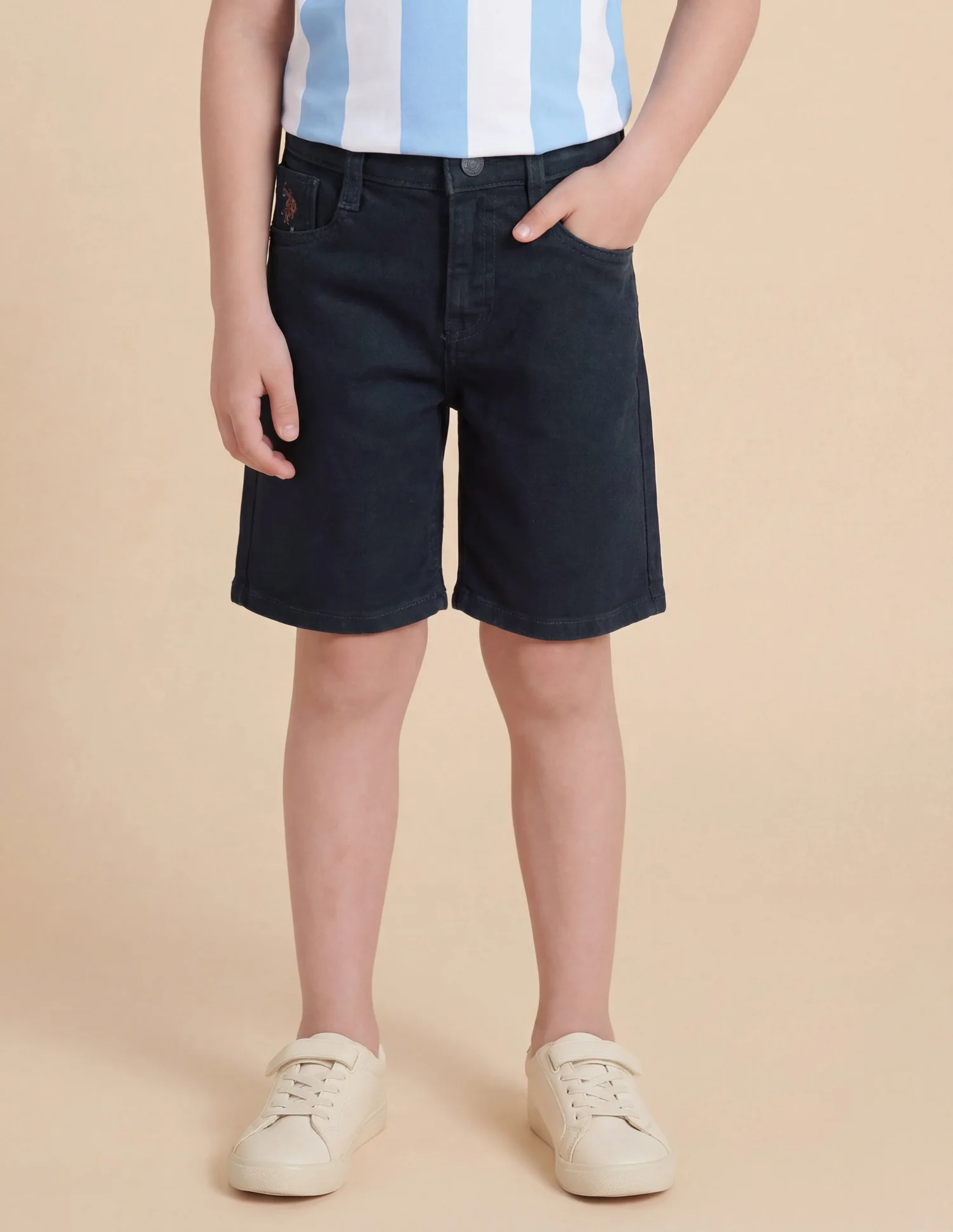 Boys Regular Fit Solid Shorts - Image 3
