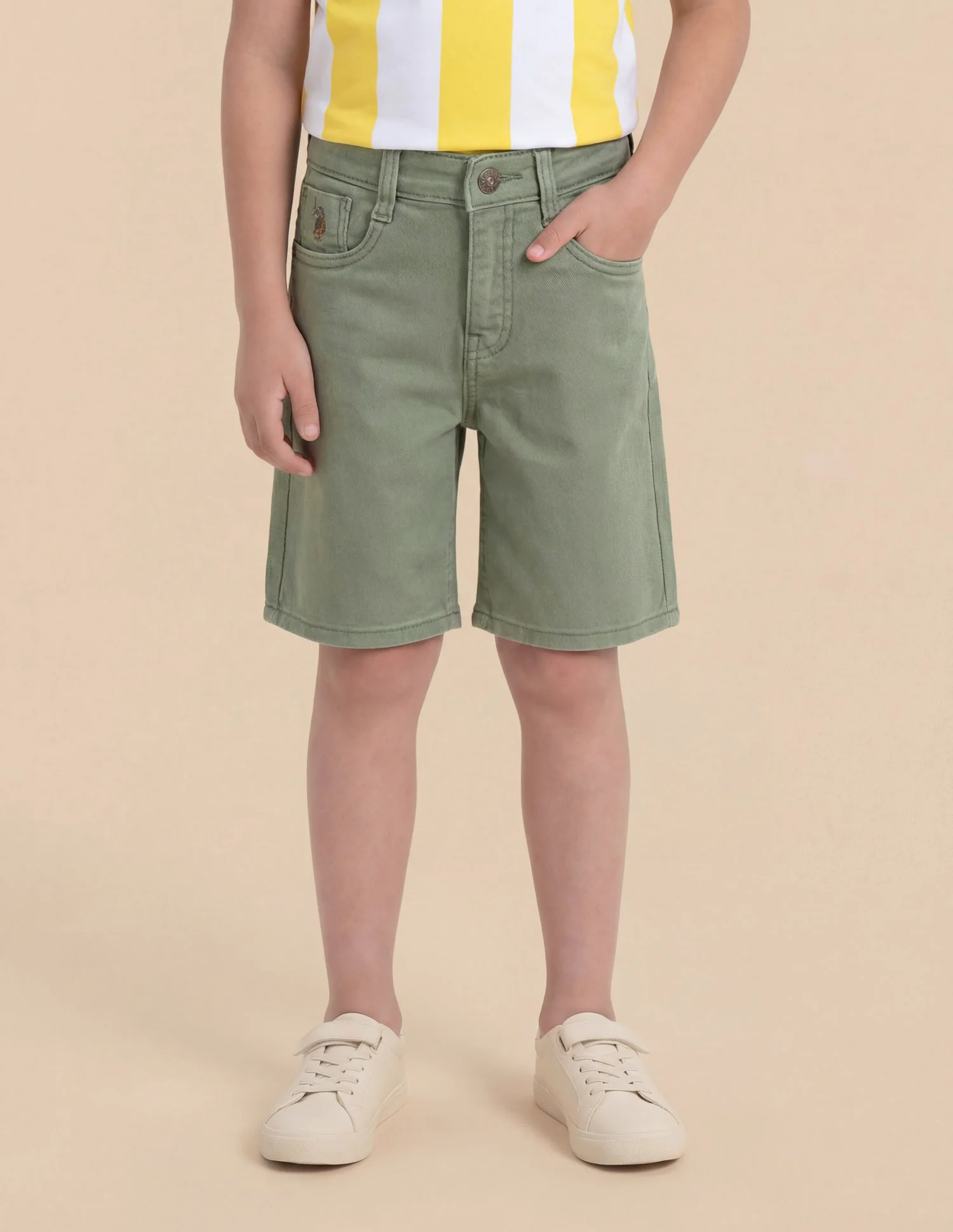 Boys Regular Fit Solid Shorts - Image 3
