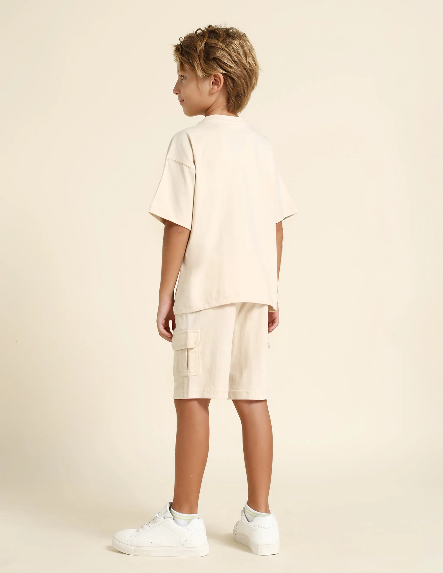 Boys Regular Fit Solid T-Shirt - Image 4
