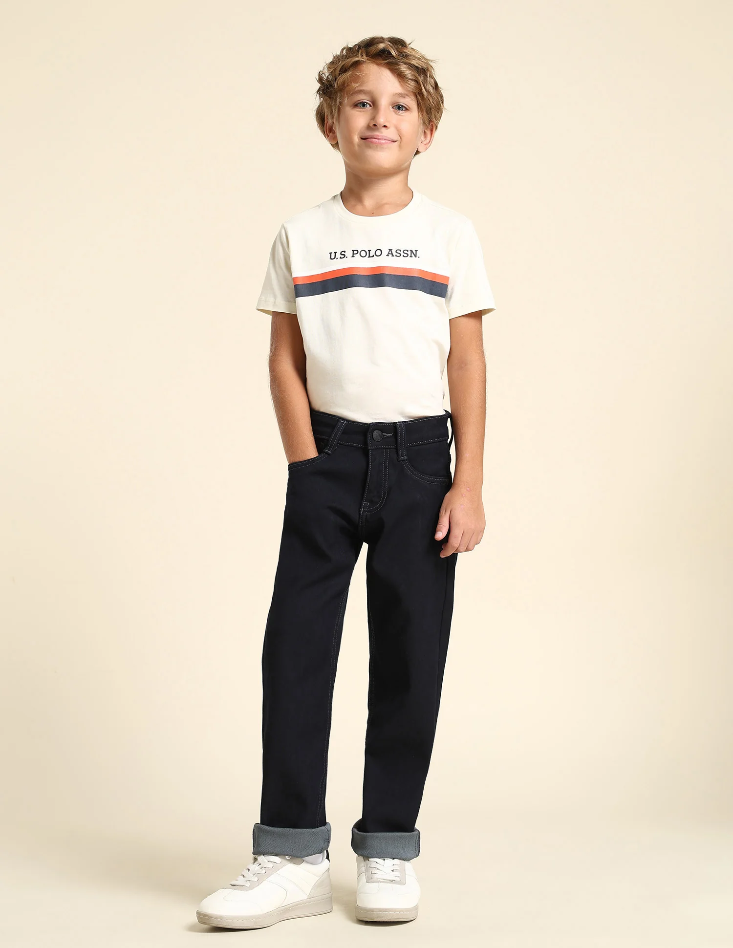 Boys Relaxed Fit Black Jeans - Image 3