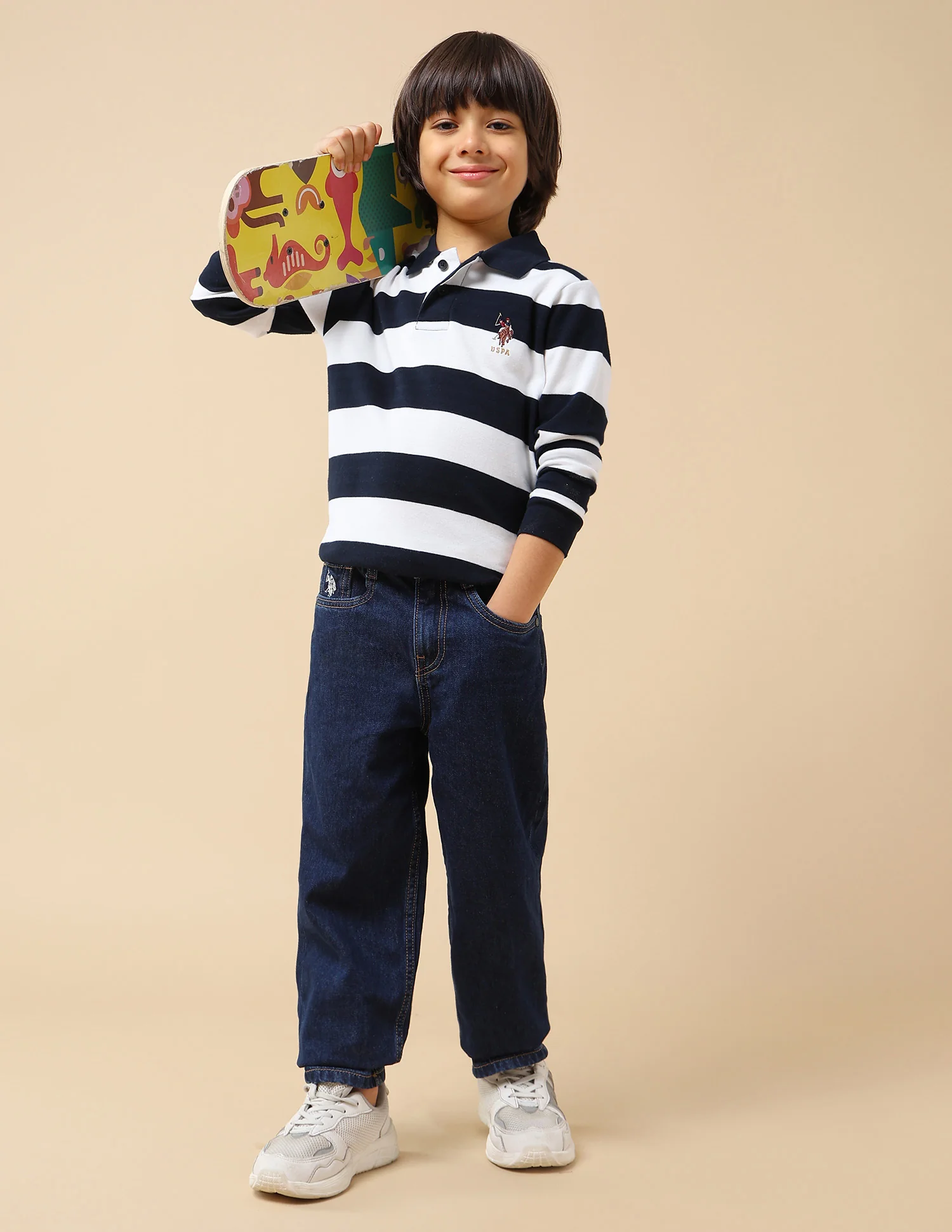 Boys Relaxed Fit Mid Rise Jeans