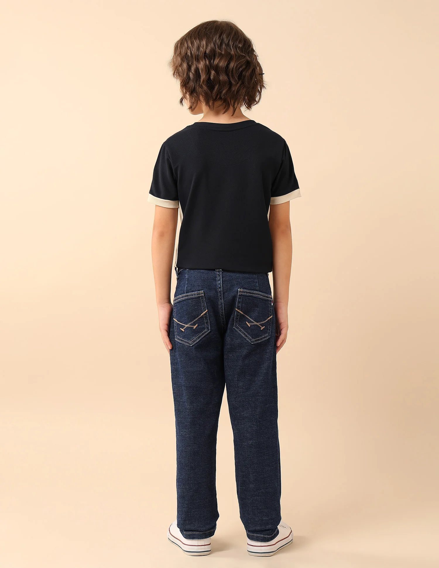 Boys Relaxed Fit Mid Rise Jeans - Image 5