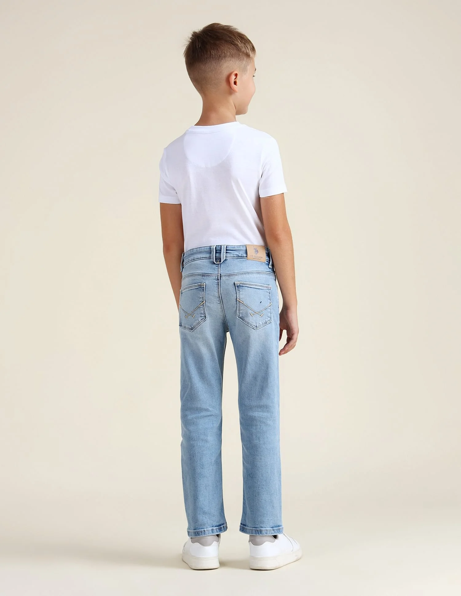 Boys Relaxed Fit Mid Rise Jeans - Image 4
