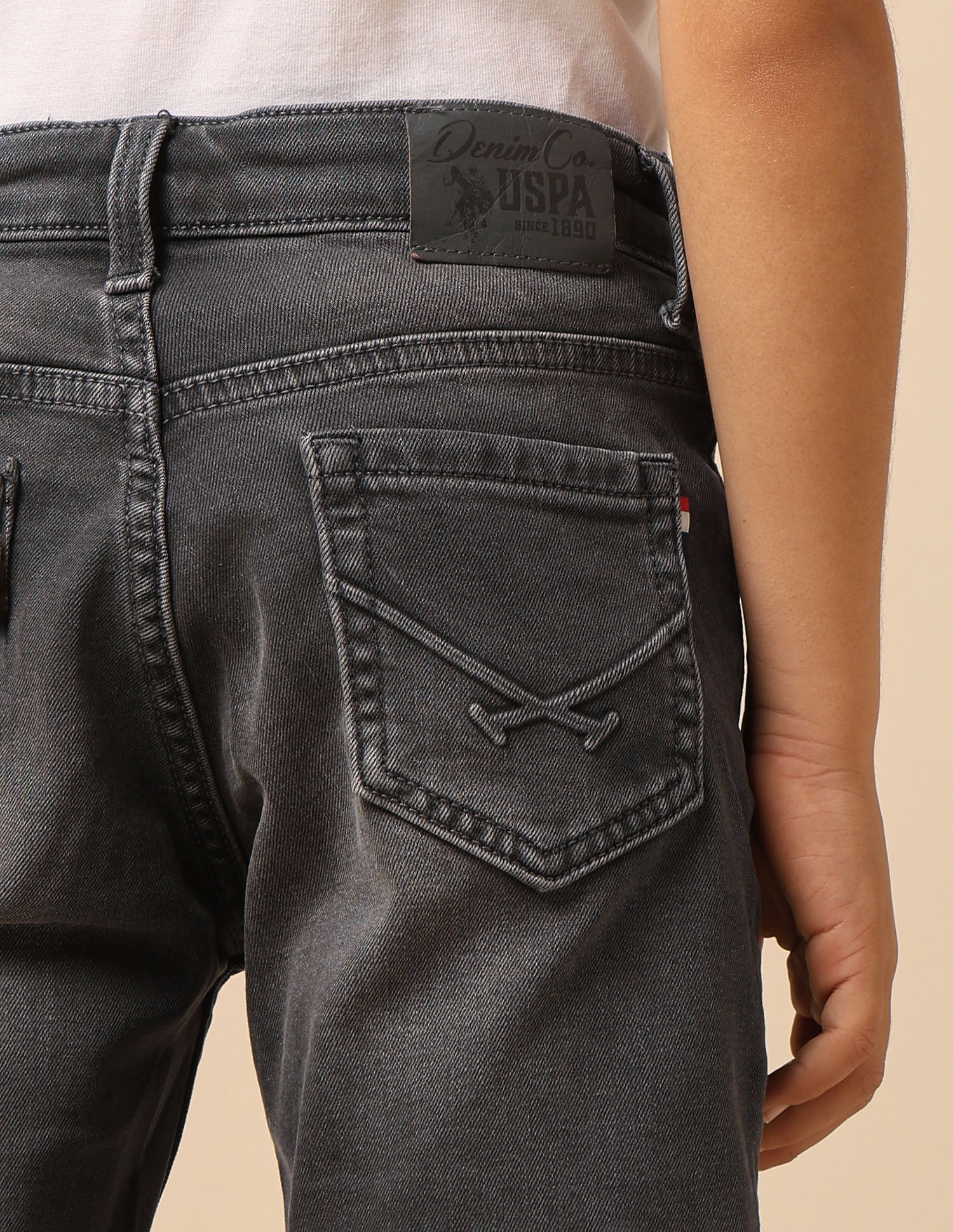 Boys Relaxed Fit Mid Rise Shorts - Image 10